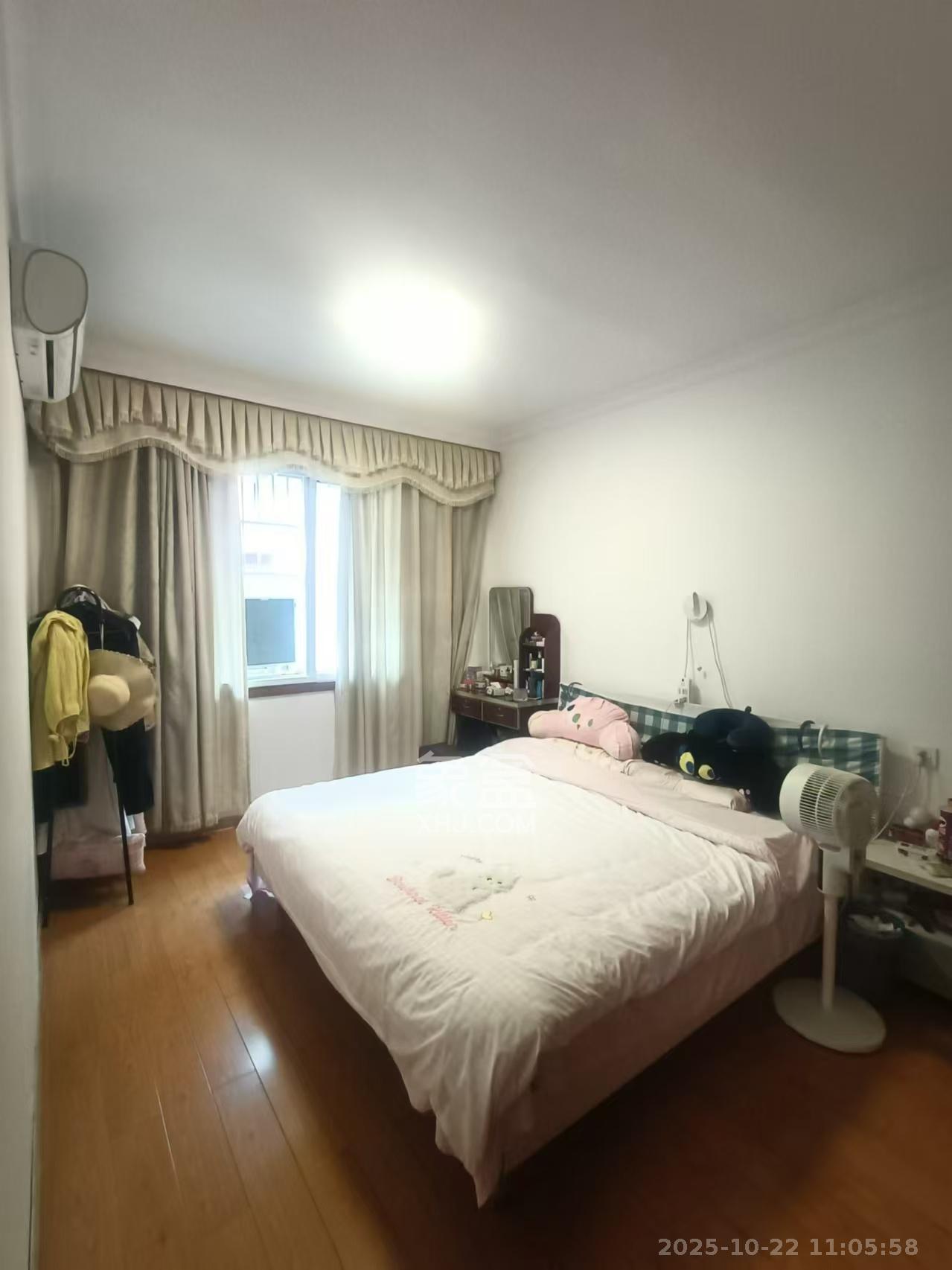 税务专科教职工宿舍(红叶小区)  3室2厅1卫    2000.0元/月 税务专科教职工宿舍(红叶小区)  3室2厅1卫    2000.0元/月室内图