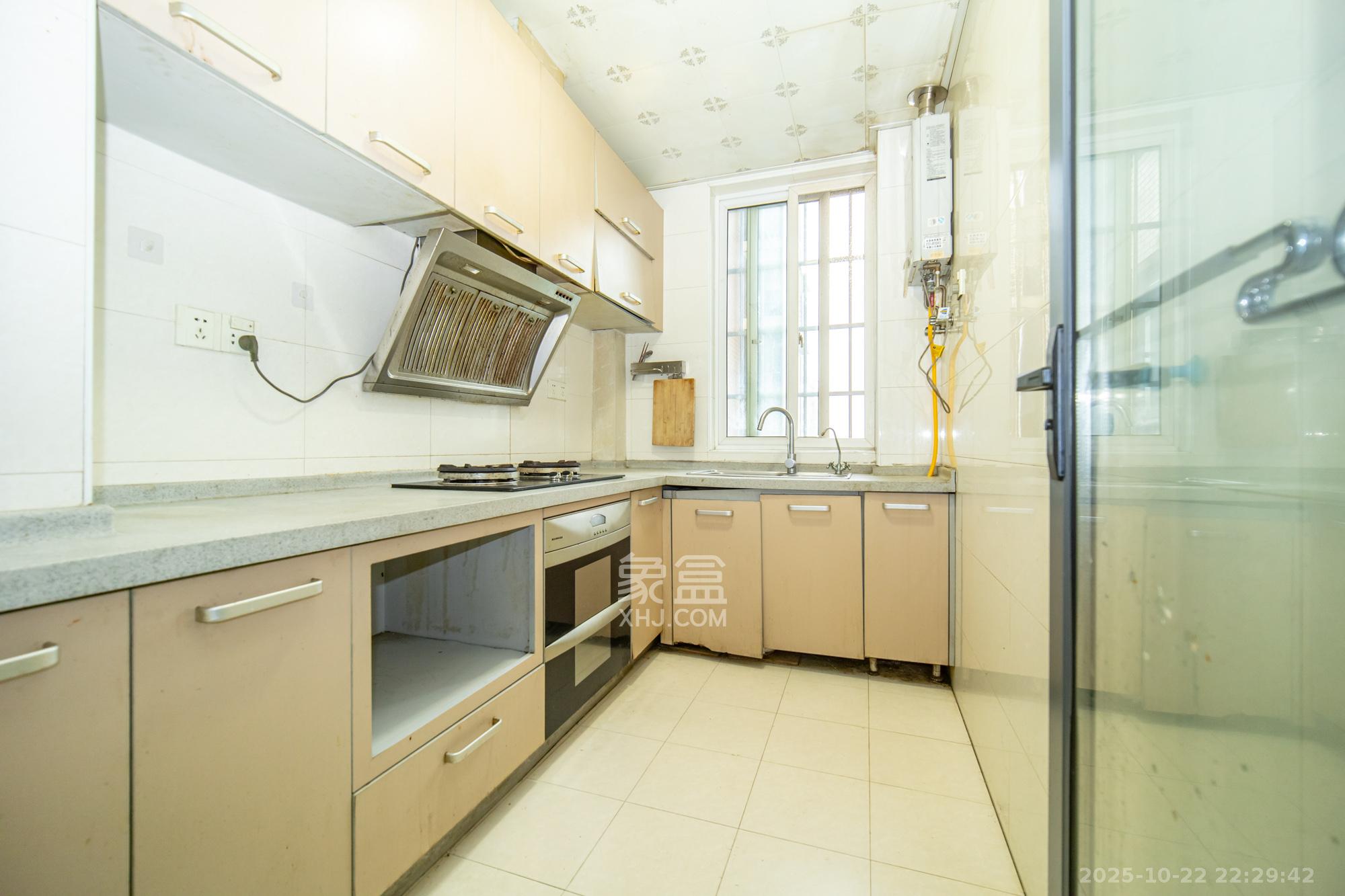 楚天世纪城东苑 2室2厅1卫 49.8万 楚天世纪城东苑 2室2厅1卫 49.8万厨房