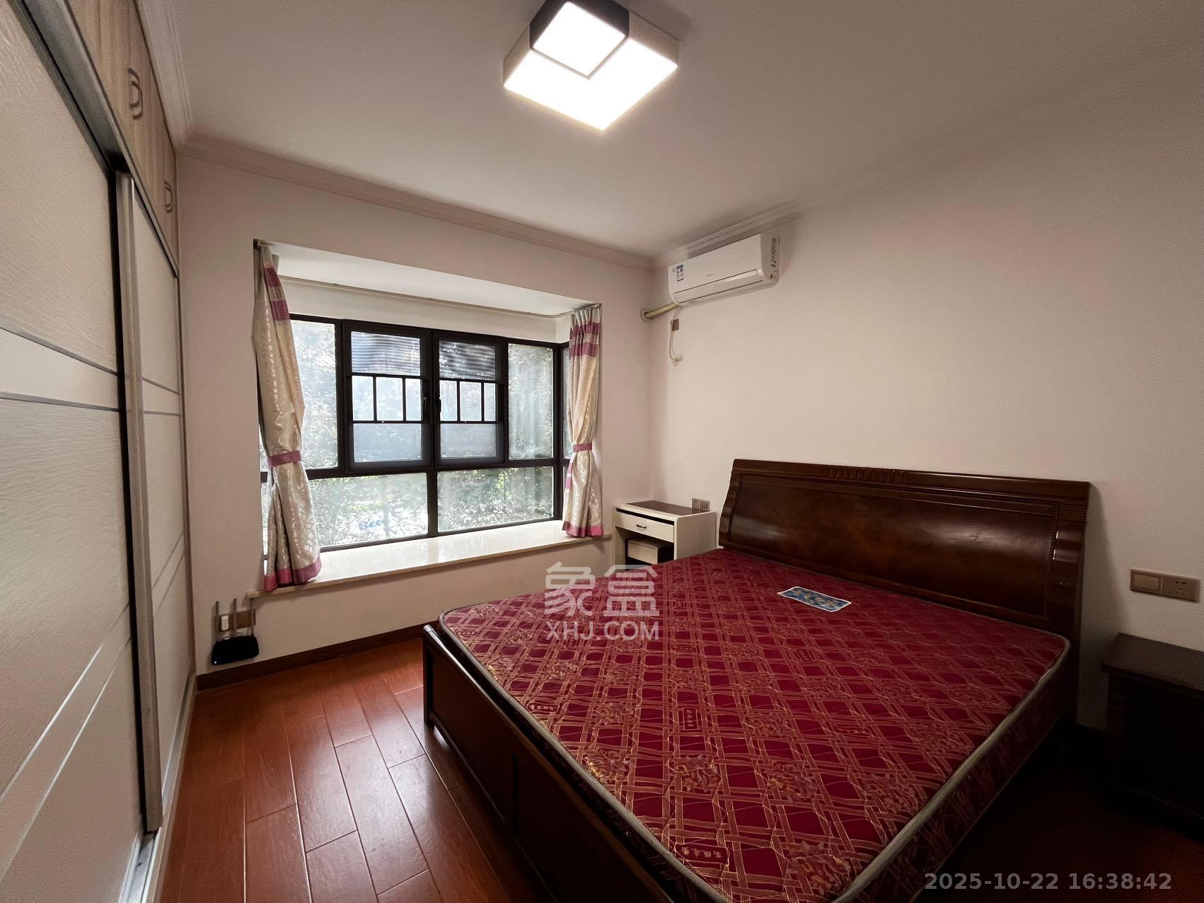 和润园一、二期 3室2厅1卫 2100.0元/月 和润园一、二期 3室2厅1卫 2100.0元/月室内图