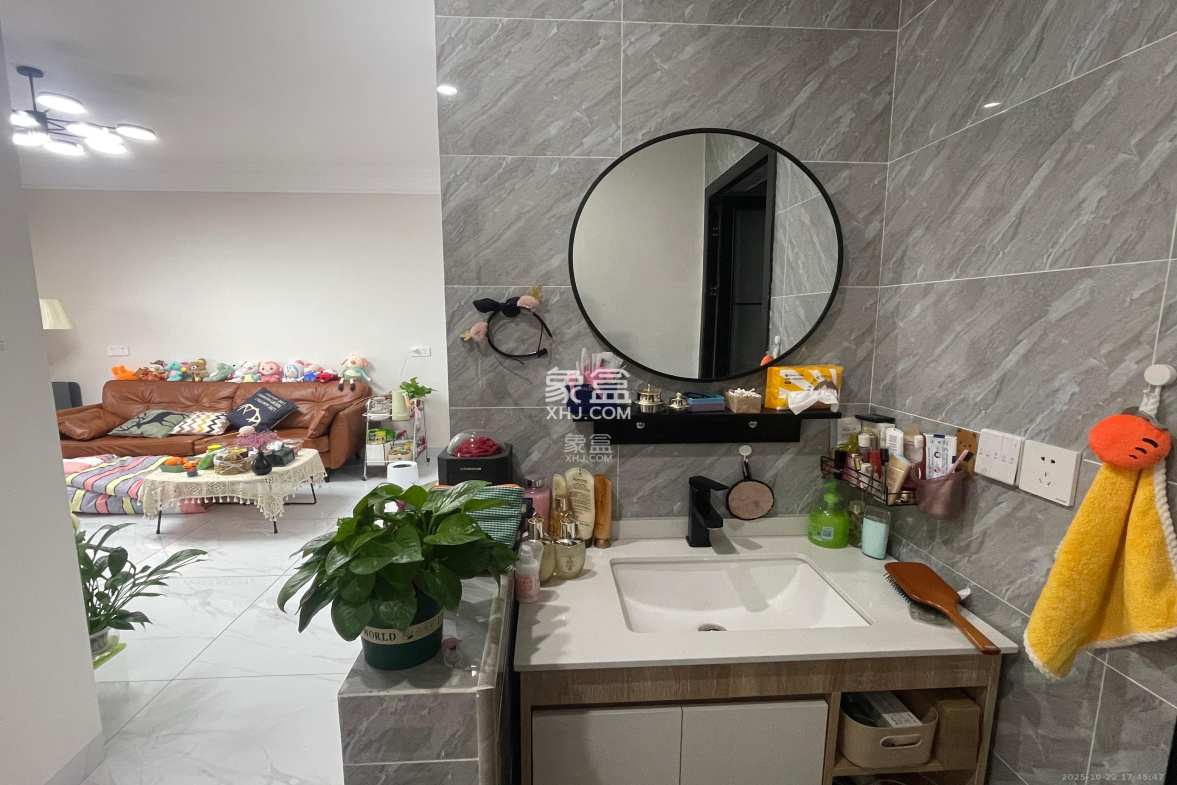 辉煌国际城二期 2室1厅1卫 2300.0元/月 辉煌国际城二期 2室1厅1卫 2300.0元/月室内图