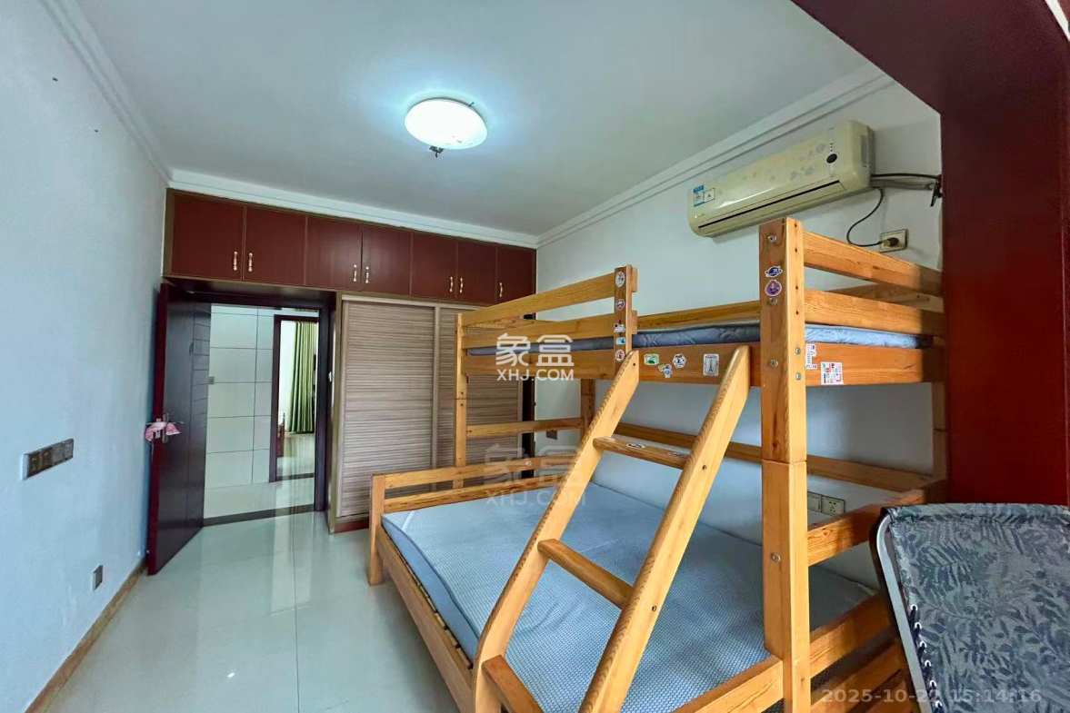 颐景园3期协力小区 3室2厅2卫 1600.0元/月 颐景园3期协力小区 3室2厅2卫 1600.0元/月室内图