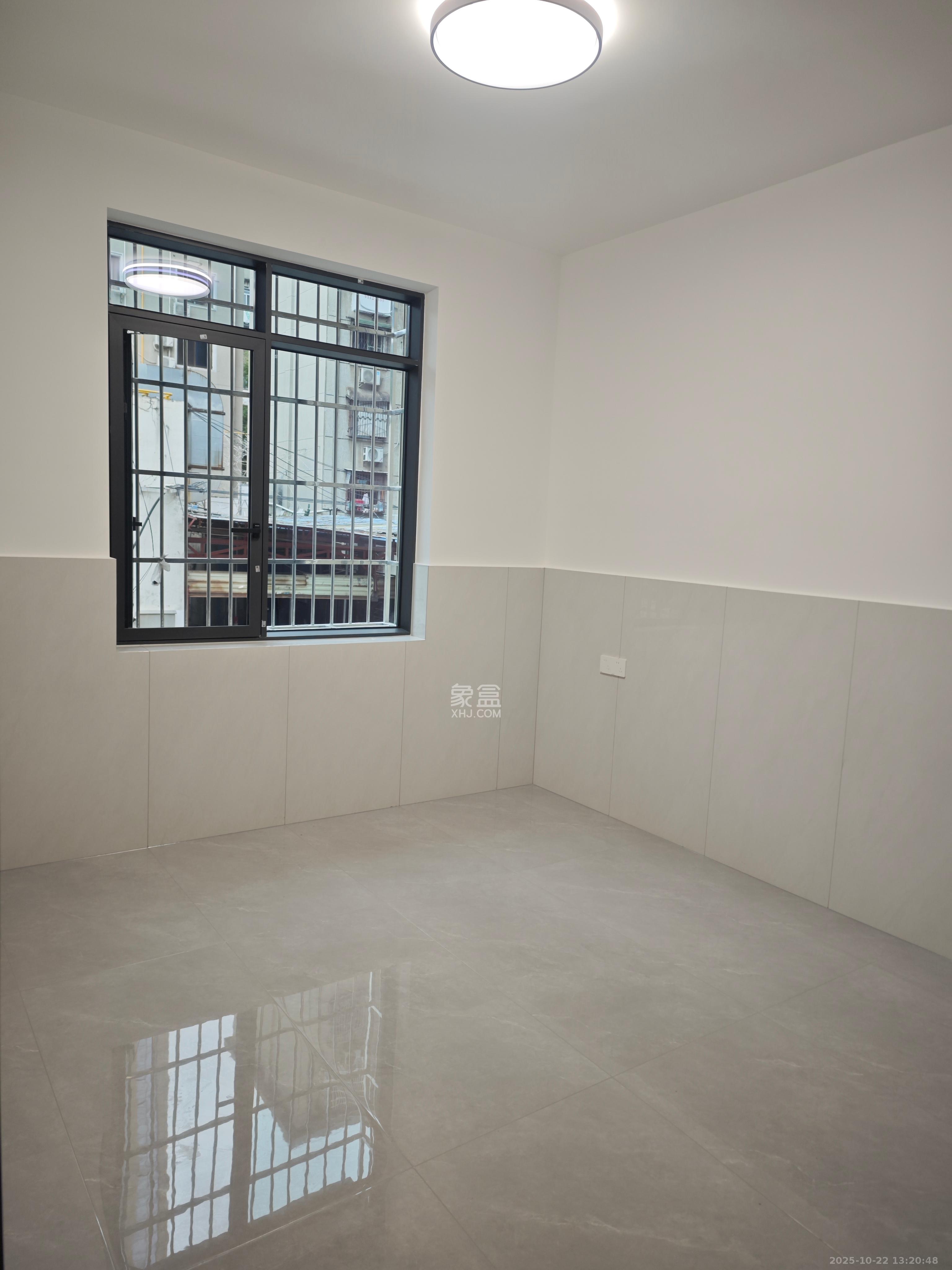 向韶村  3室1厅1卫    2800.0元/月室内图