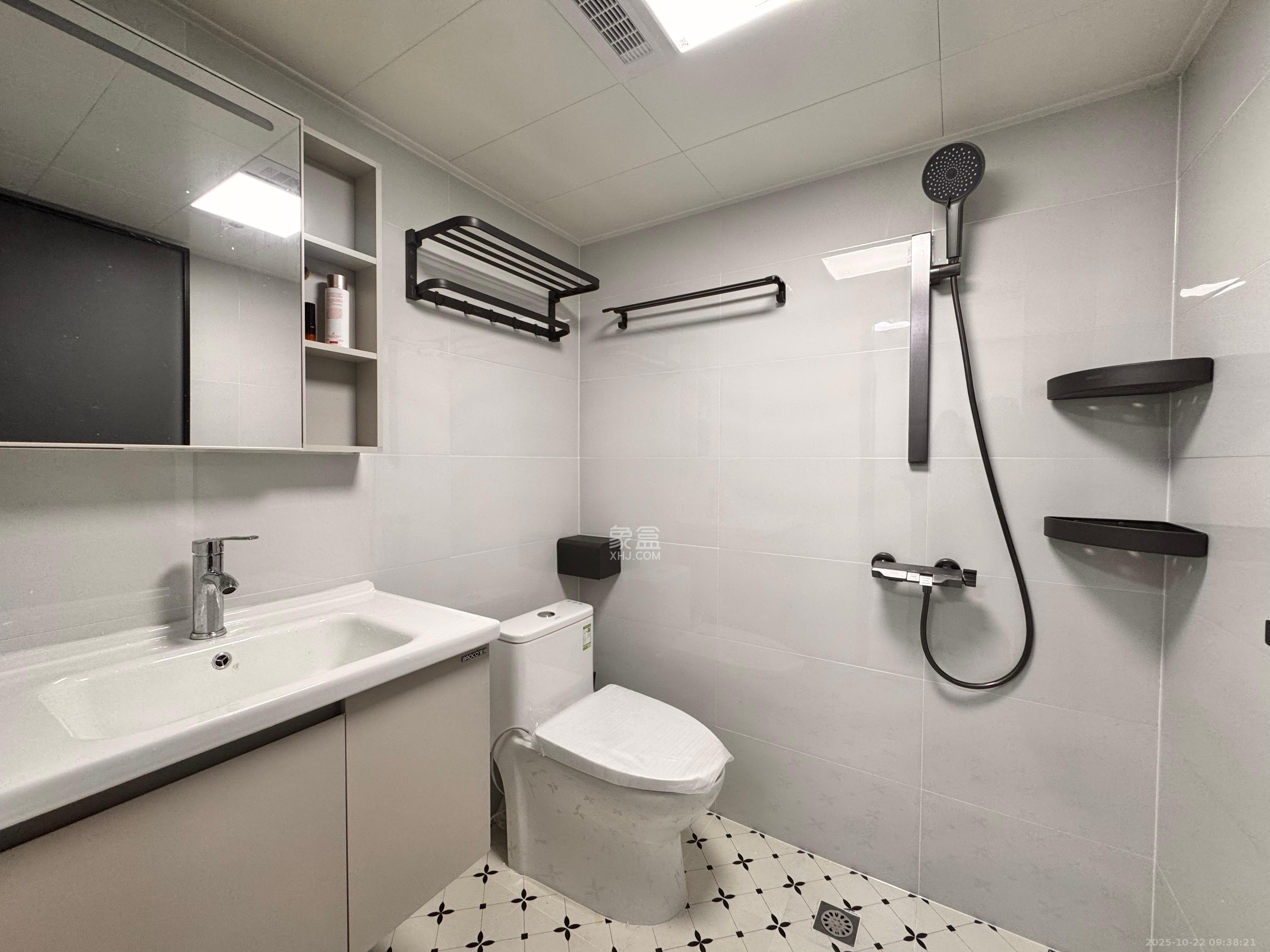 天鸿天府(天鸿中央大院)  2室1厅1卫    2200.0元/月 天鸿天府(天鸿中央大院)  2室1厅1卫    2200.0元/月室内图