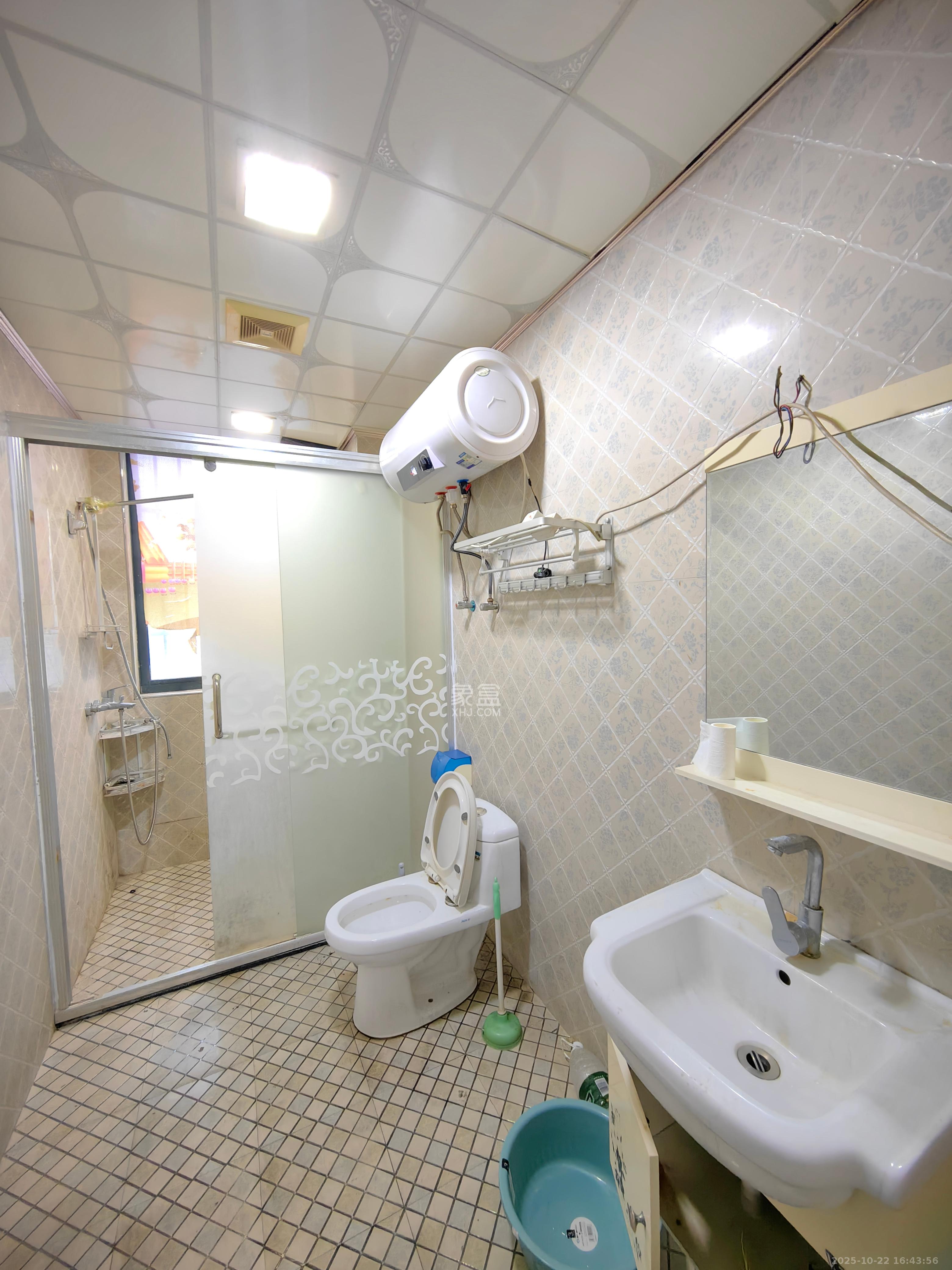 高升金典 1室2厅1卫 1900.0元/月 高升金典 1室2厅1卫 1900.0元/月室内图