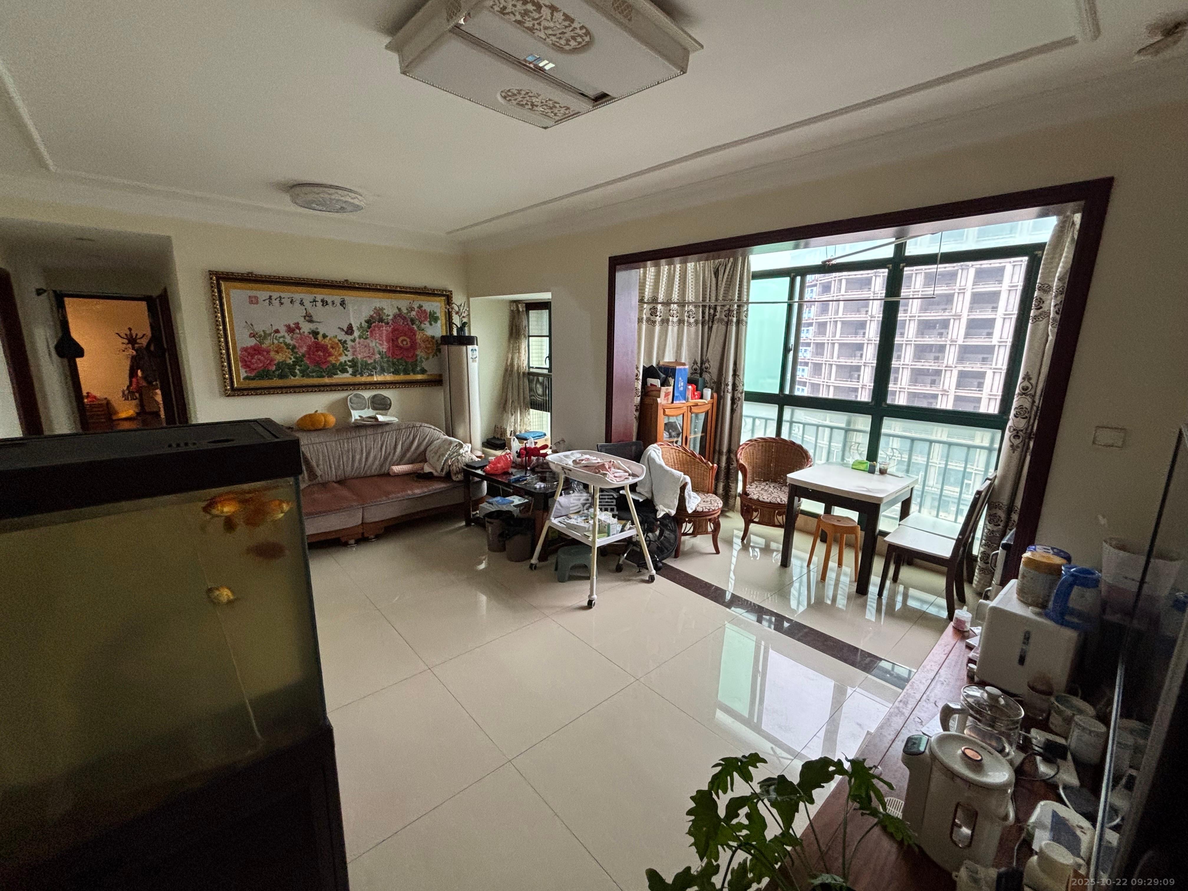 恒大绿洲  3室2厅2卫    2600.0元/月