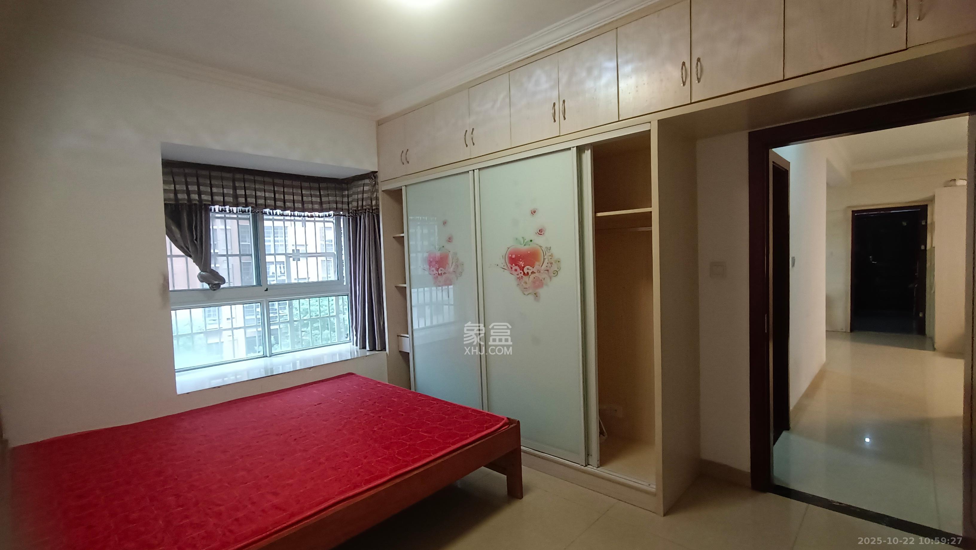 星城新宇月雅苑（月塘小区）  3室2厅2卫    2300.0元/月室内图