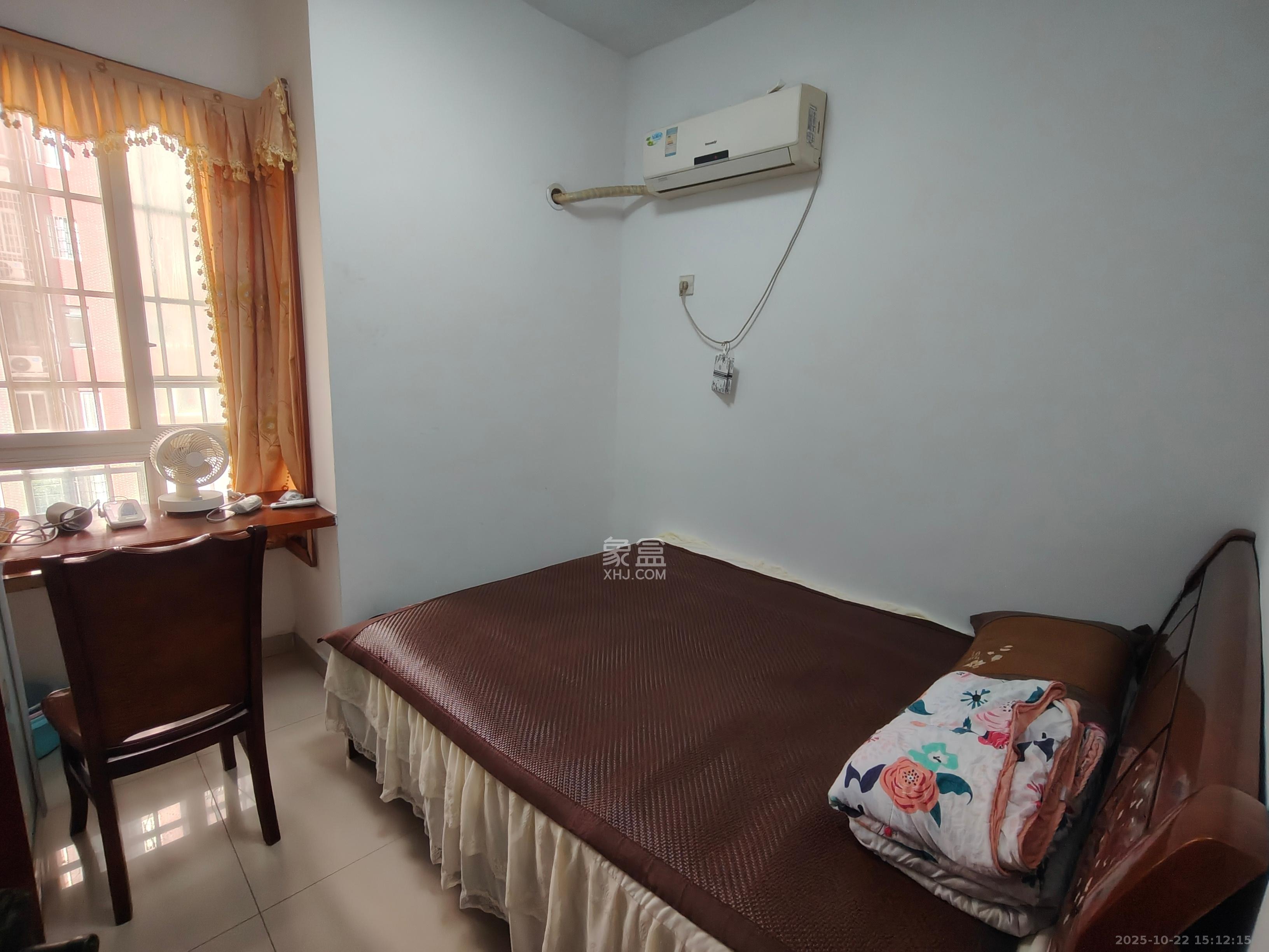 楚天馨苑  3室2厅2卫    2180.0元/月室内图