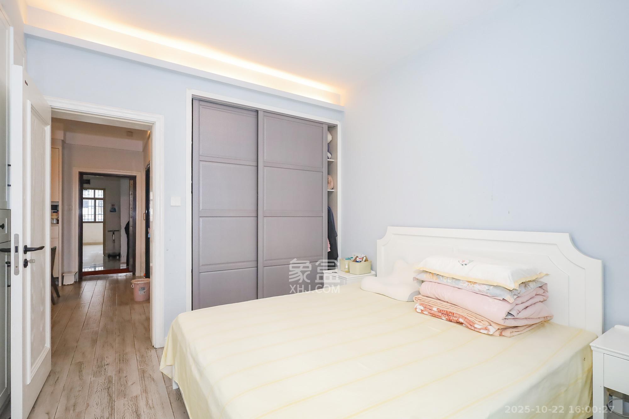 阳光丽城二期  3室2厅1卫    118.0万 阳光丽城二期  3室2厅1卫    118.0万卧室