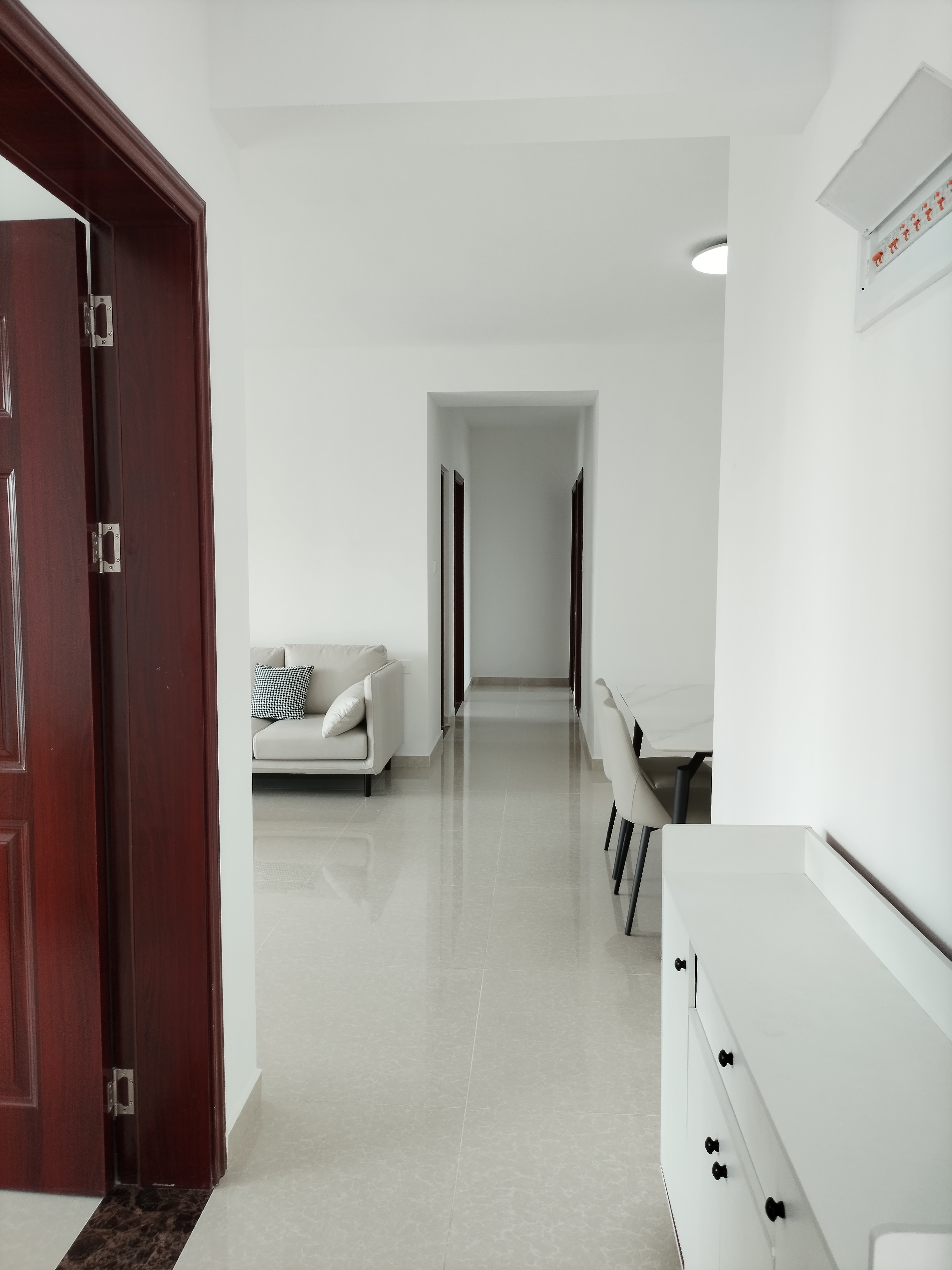 坡巷雅苑  4室2厅2卫    3800.0元/月 坡巷雅苑  4室2厅2卫    3800.0元/月室内图