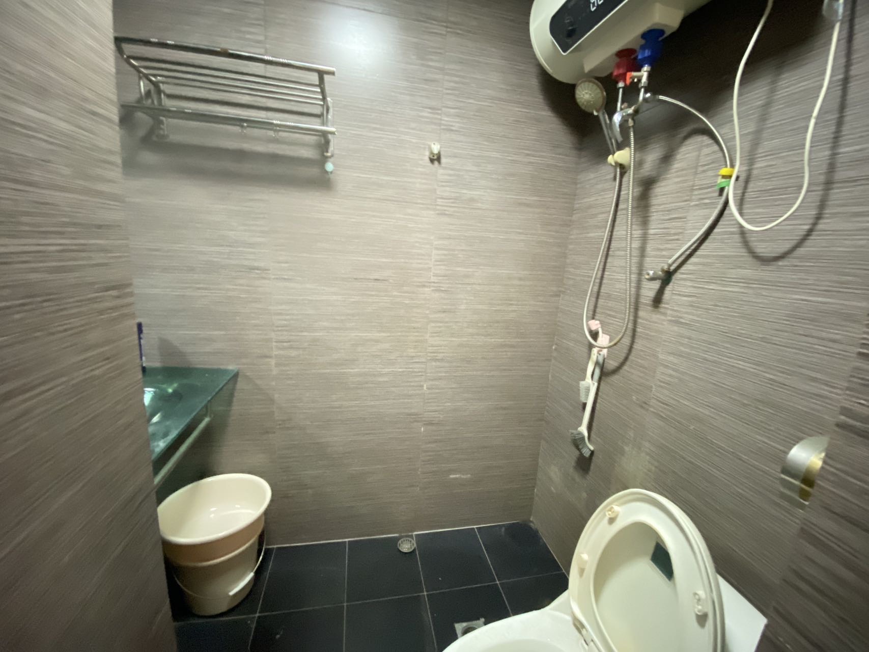 天骋康都  1室1厅1卫    39.0万客厅