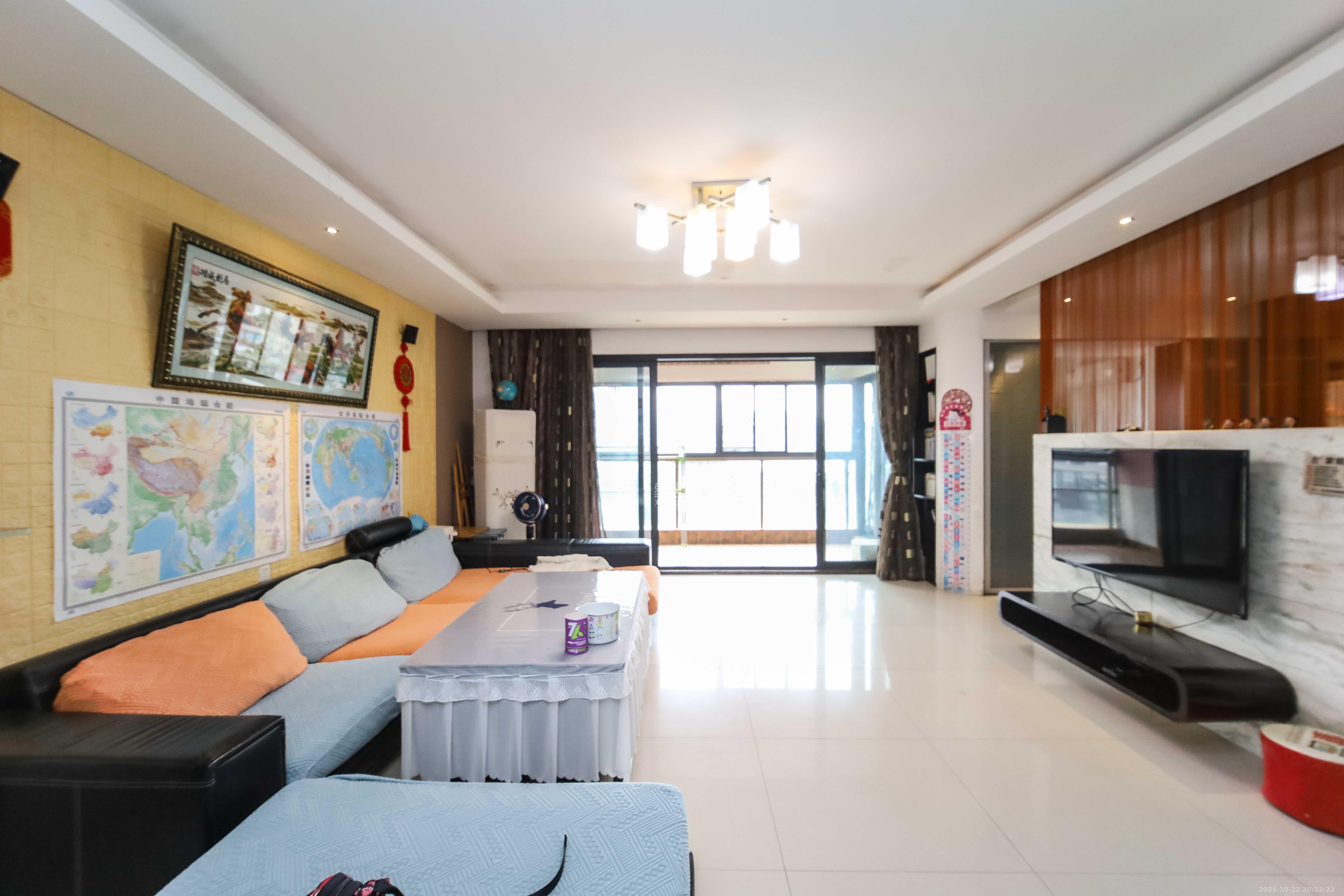 西街花园  4室2厅2卫    220.0万 西街花园  4室2厅2卫    220.0万