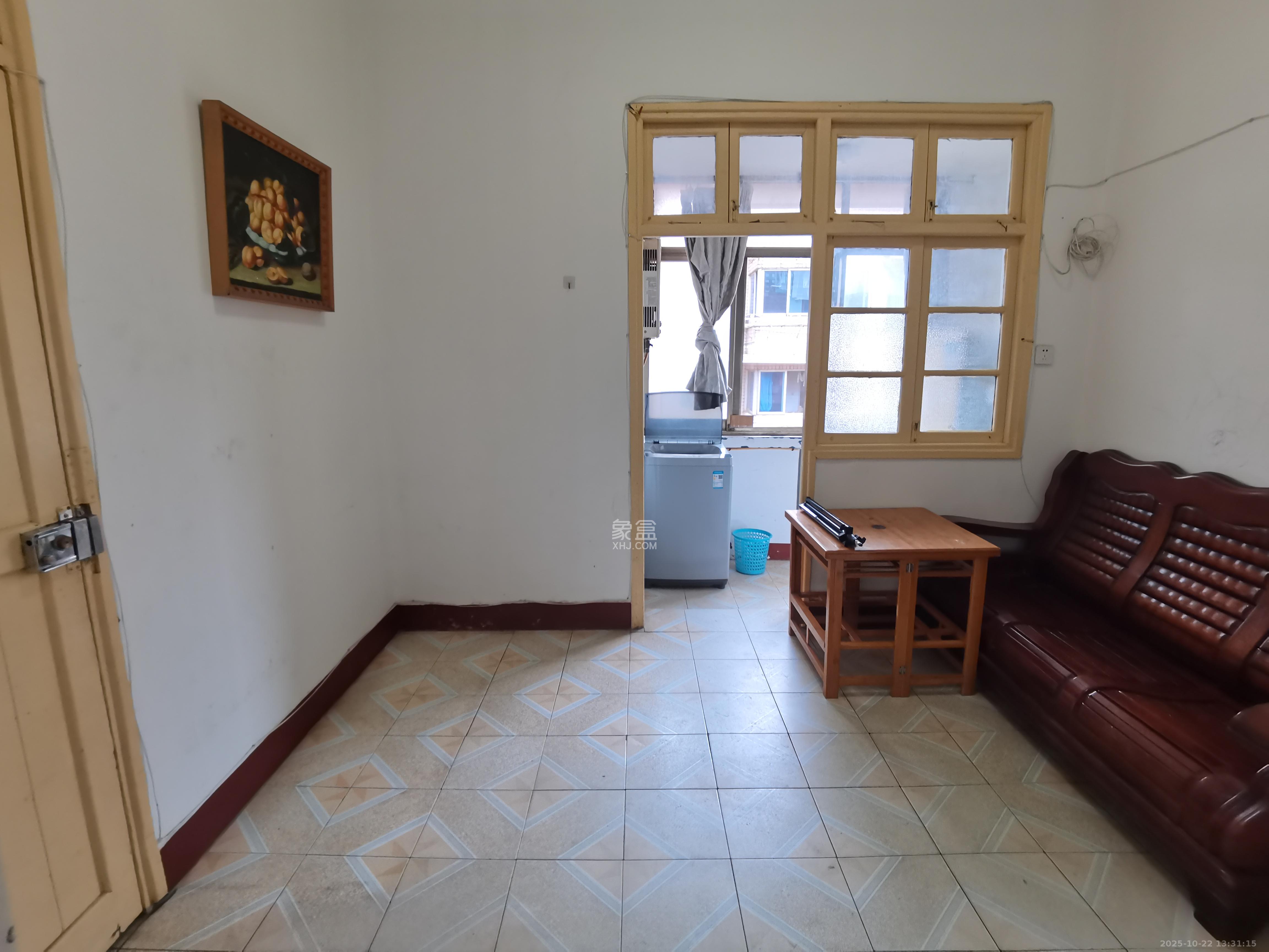 水泵厂宿舍  2室1厅1卫    1500.0元/月 水泵厂宿舍  2室1厅1卫    1500.0元/月室内图