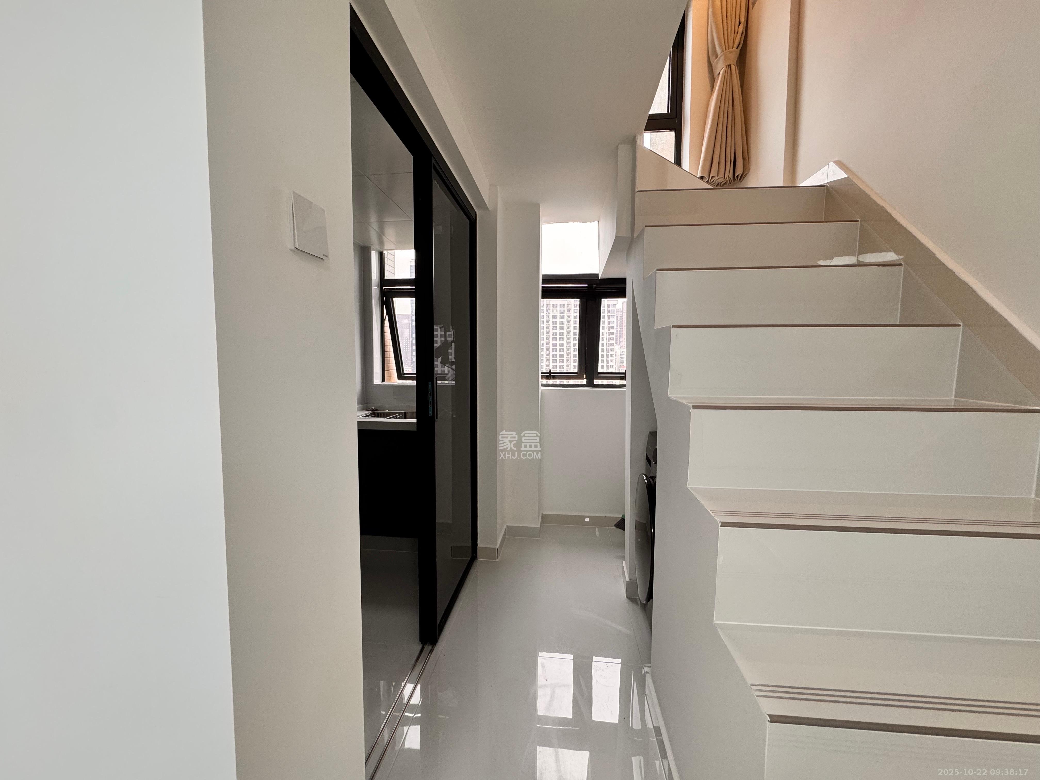 天鸿天府（天鸿中央大院）  2室1厅1卫    2200.0元/月室内图