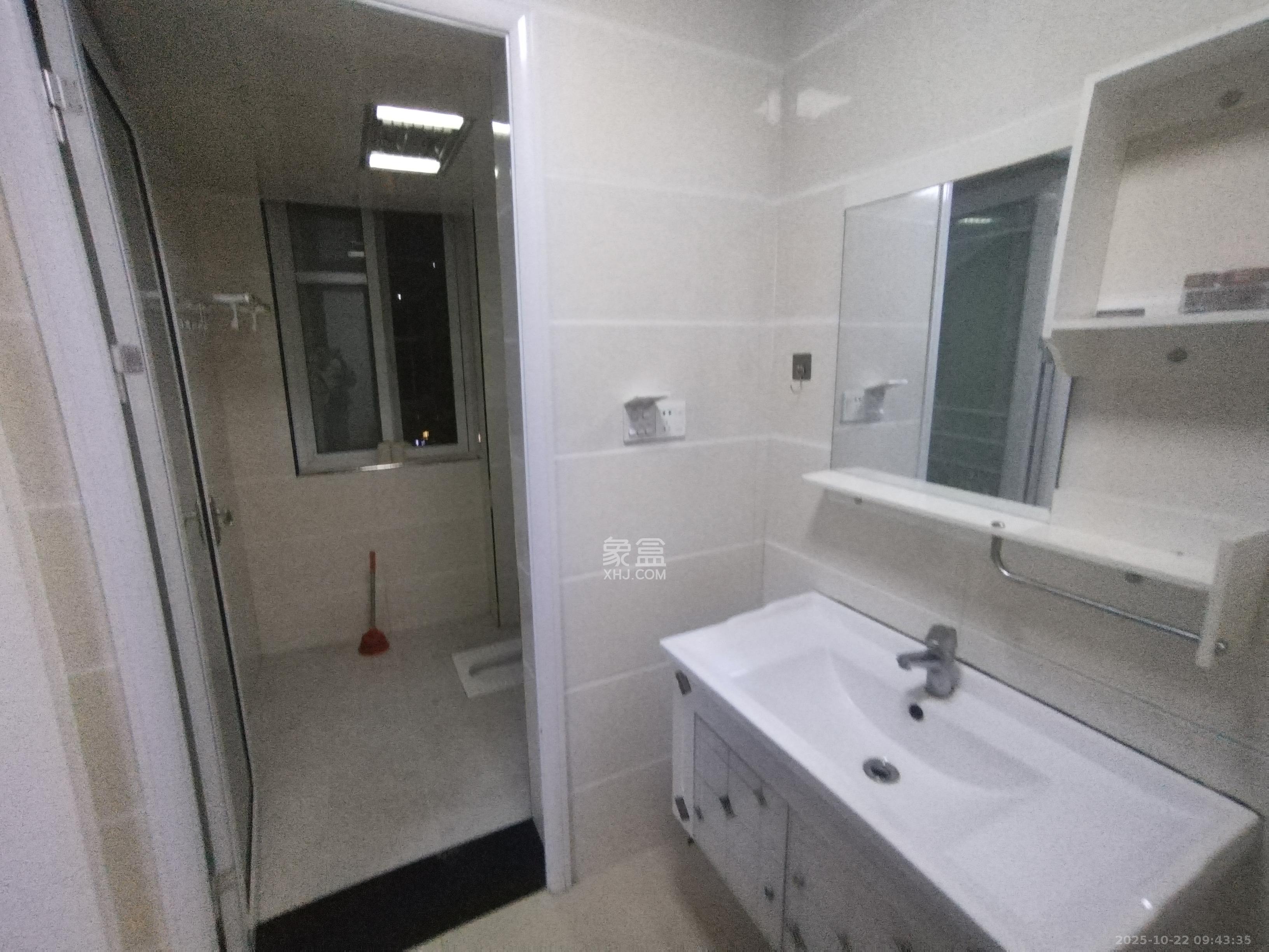 谷山庭院二期  2室2厅1卫    1600.0元/月室内图