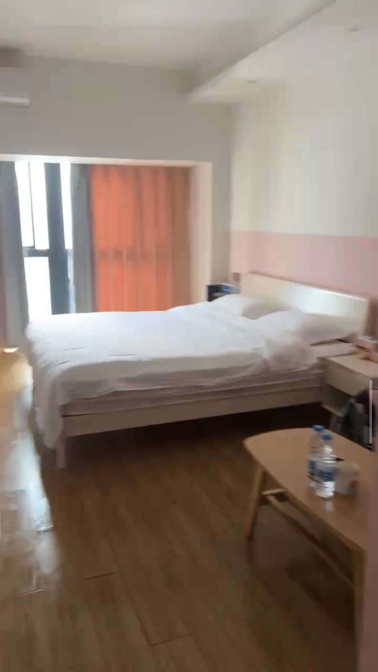 金钟大雁城  1室0厅0卫    1400.0元/月