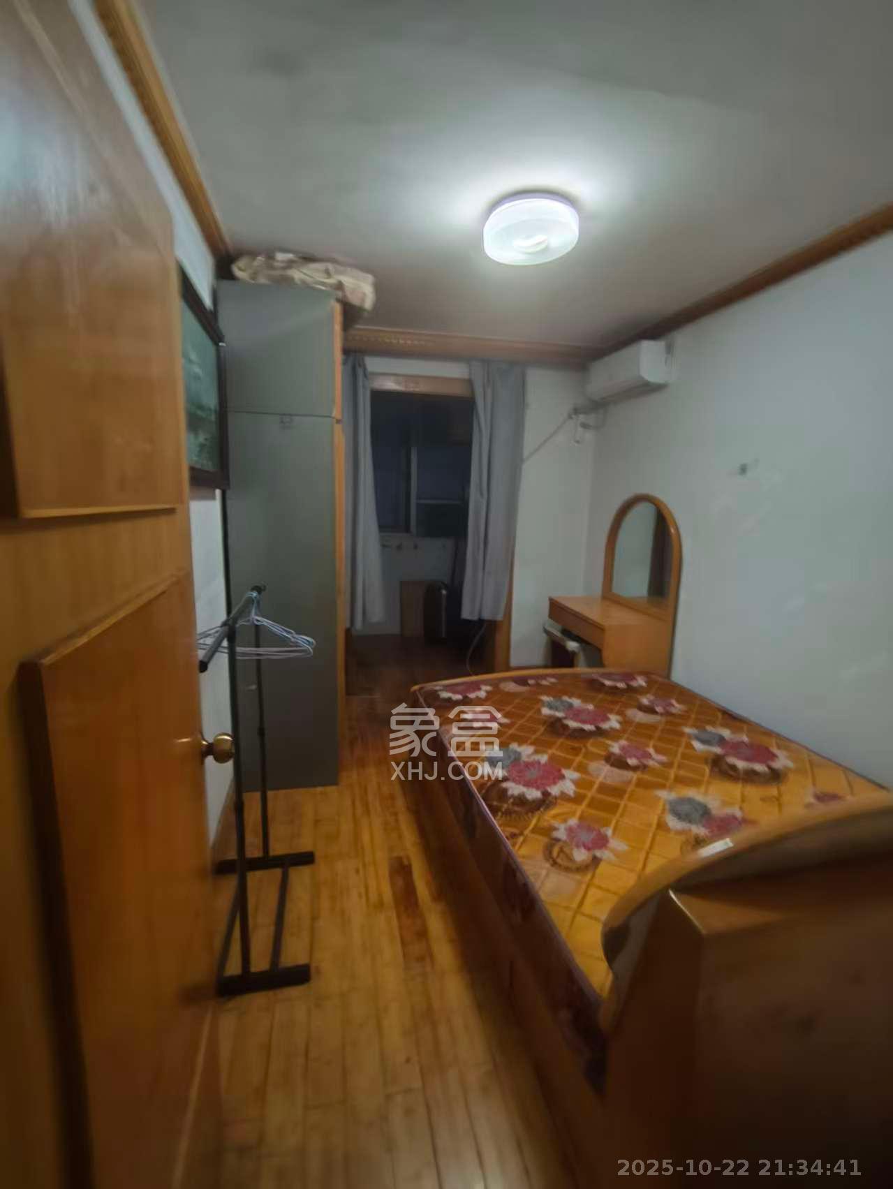 湘绣研究所南院 2室1厅1卫 1600.0元/月 湘绣研究所南院 2室1厅1卫 1600.0元/月室内图