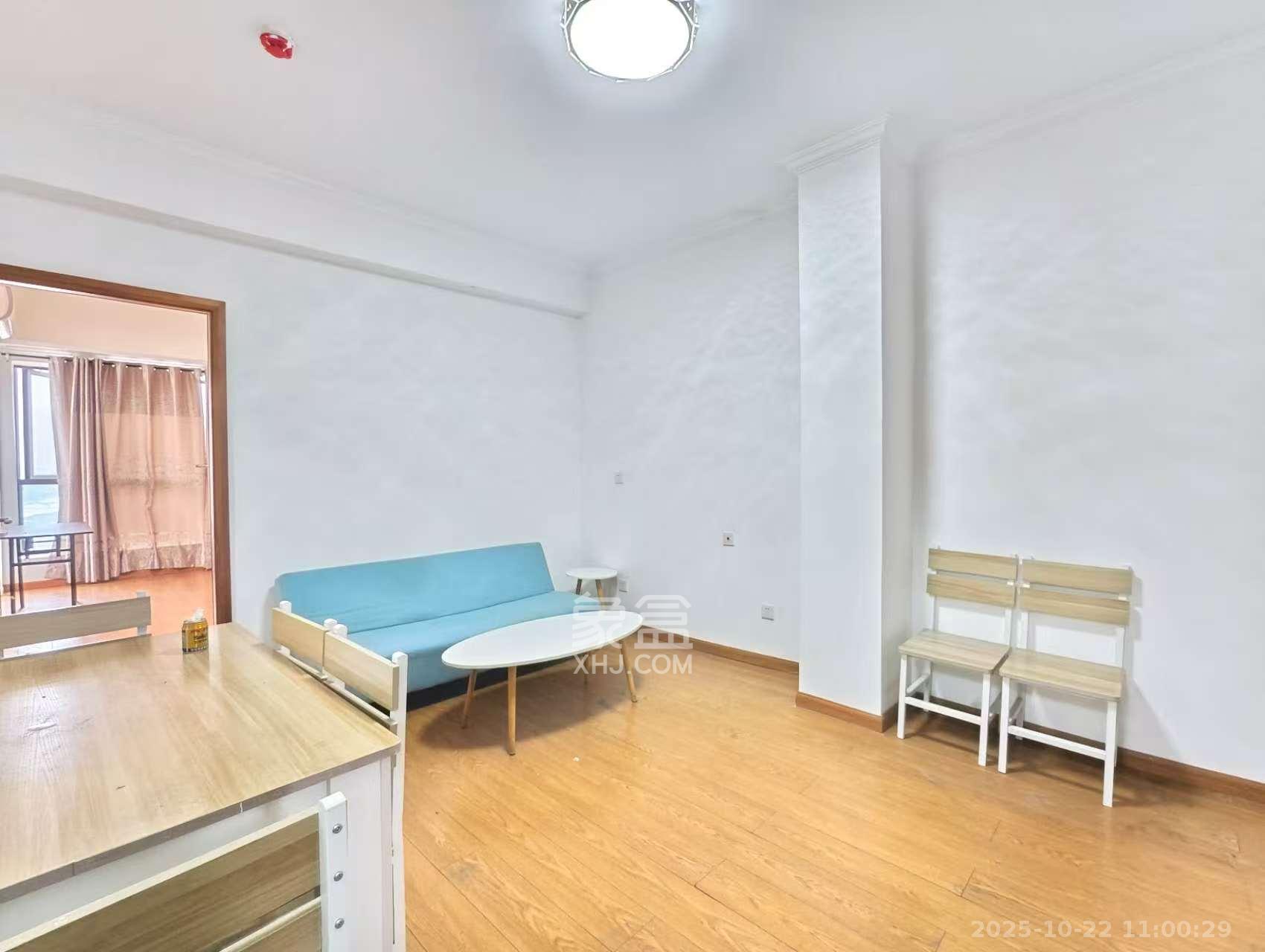 保利西海岸A区  2室1厅1卫    2600.0元/月 保利西海岸A区  2室1厅1卫    2600.0元/月室内图