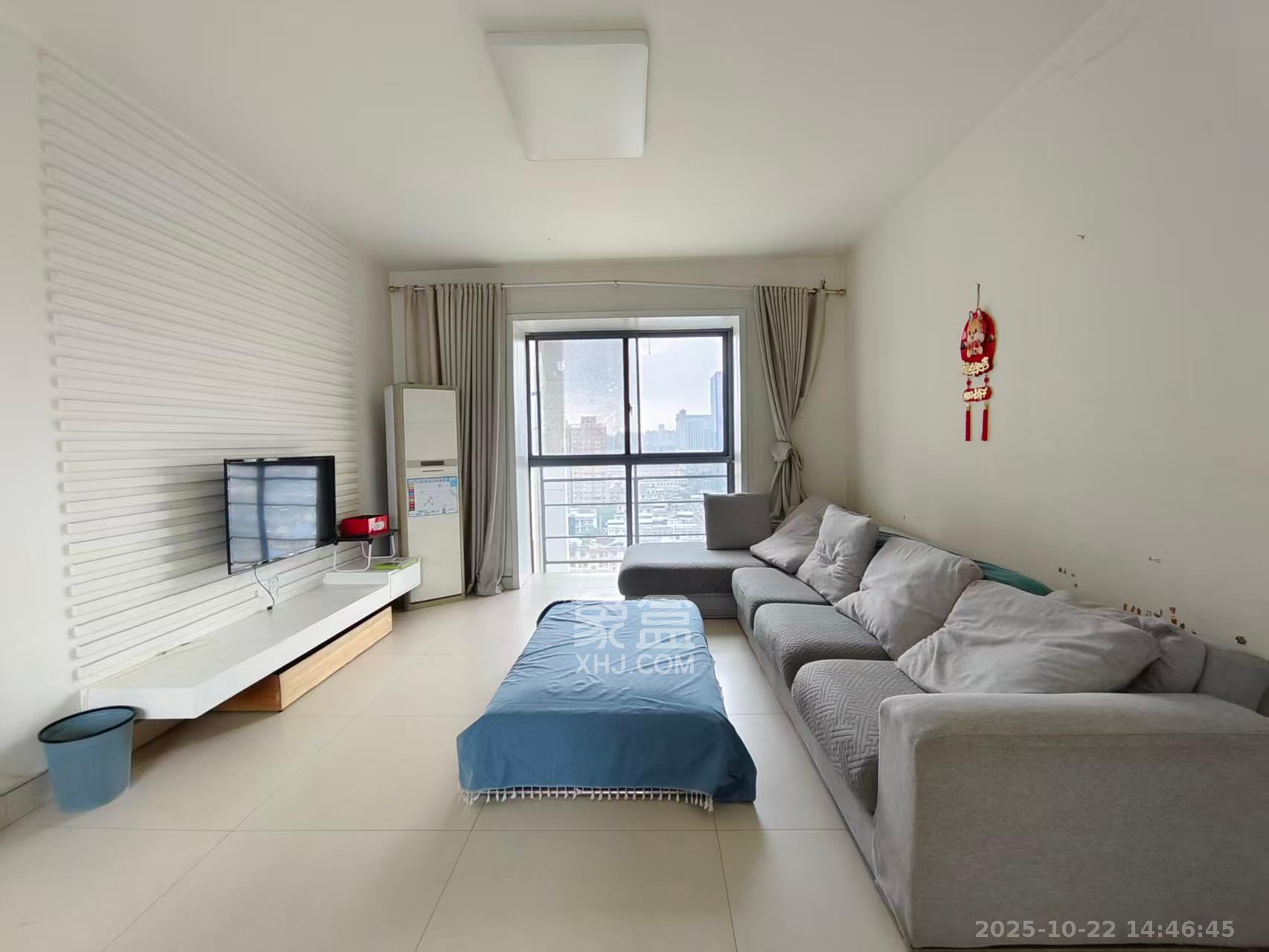 银港水晶城 3室2厅2卫 2800.0元/月 银港水晶城 3室2厅2卫 2800.0元/月室内图