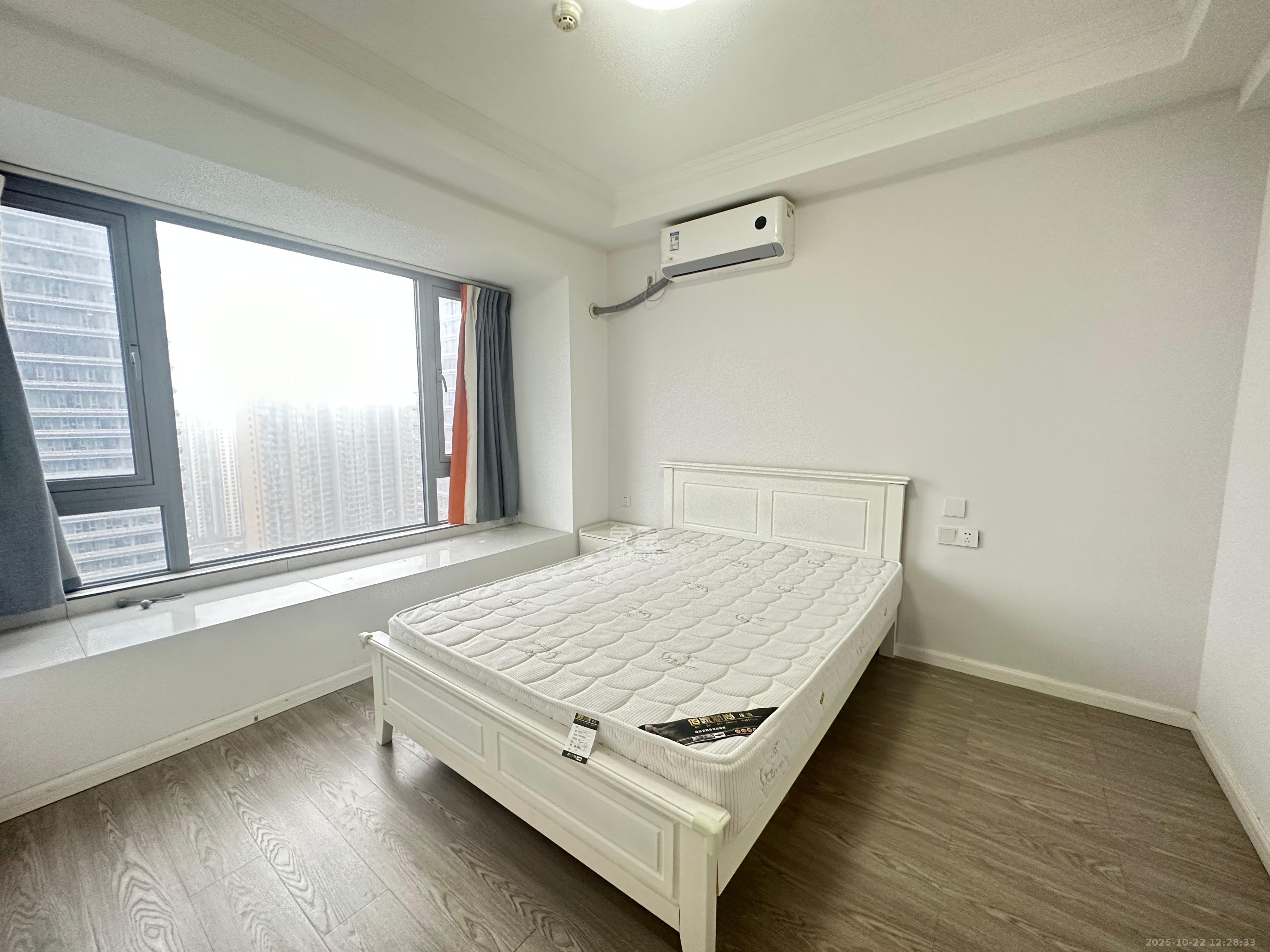 保利天禧D区  4室2厅1卫    4000.0元/月 保利天禧D区  4室2厅1卫    4000.0元/月室内图