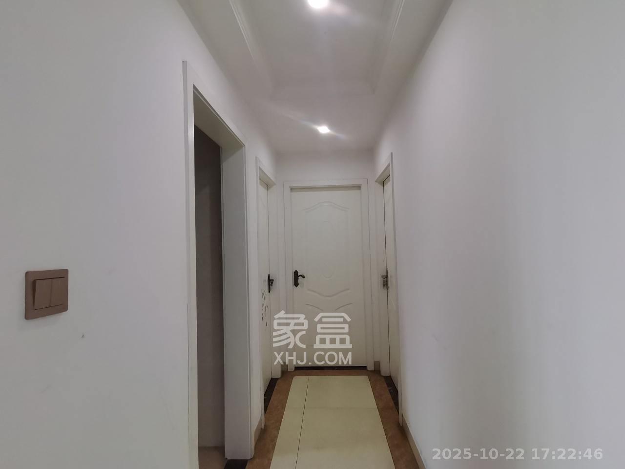 中建芙蓉嘉苑  3室2厅1卫    2000.0元/月 中建芙蓉嘉苑  3室2厅1卫    2000.0元/月室内图