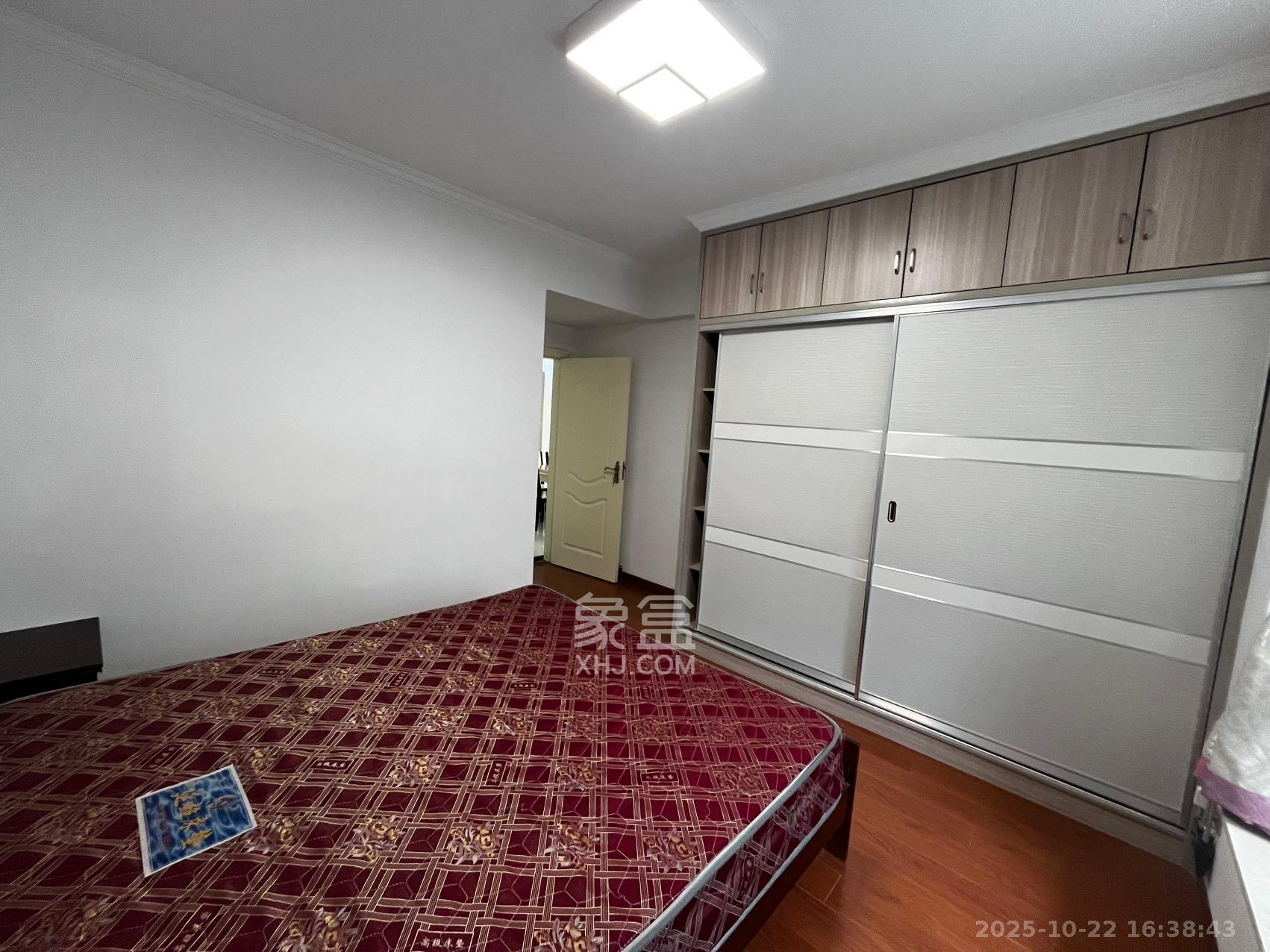 和润园一、二期 3室2厅1卫 2100.0元/月 和润园一、二期 3室2厅1卫 2100.0元/月室内图