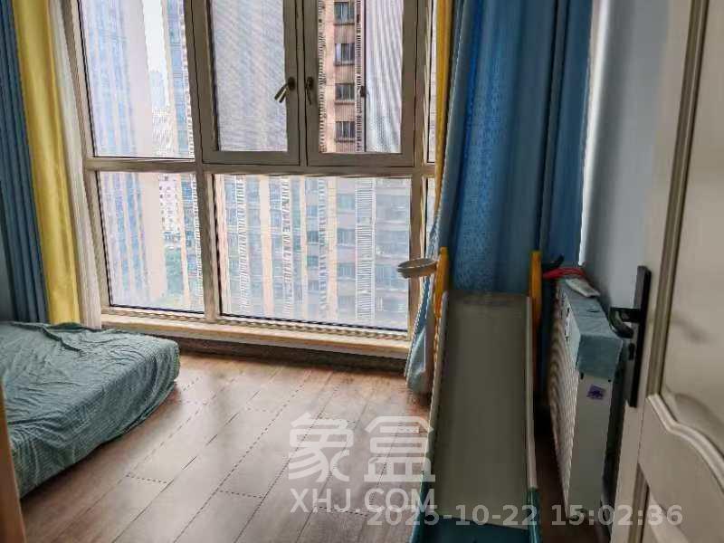 荣盛花语书苑  4室1厅2卫    3500.0元/月室内图