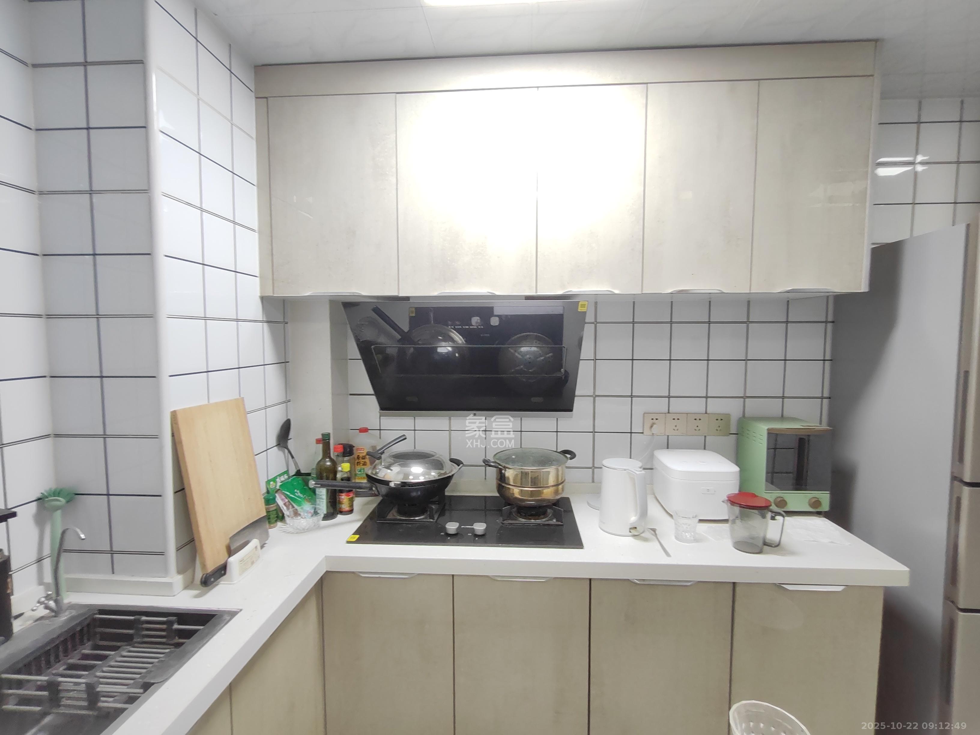 汀湘十里  1室0厅0卫    1400.0元/月