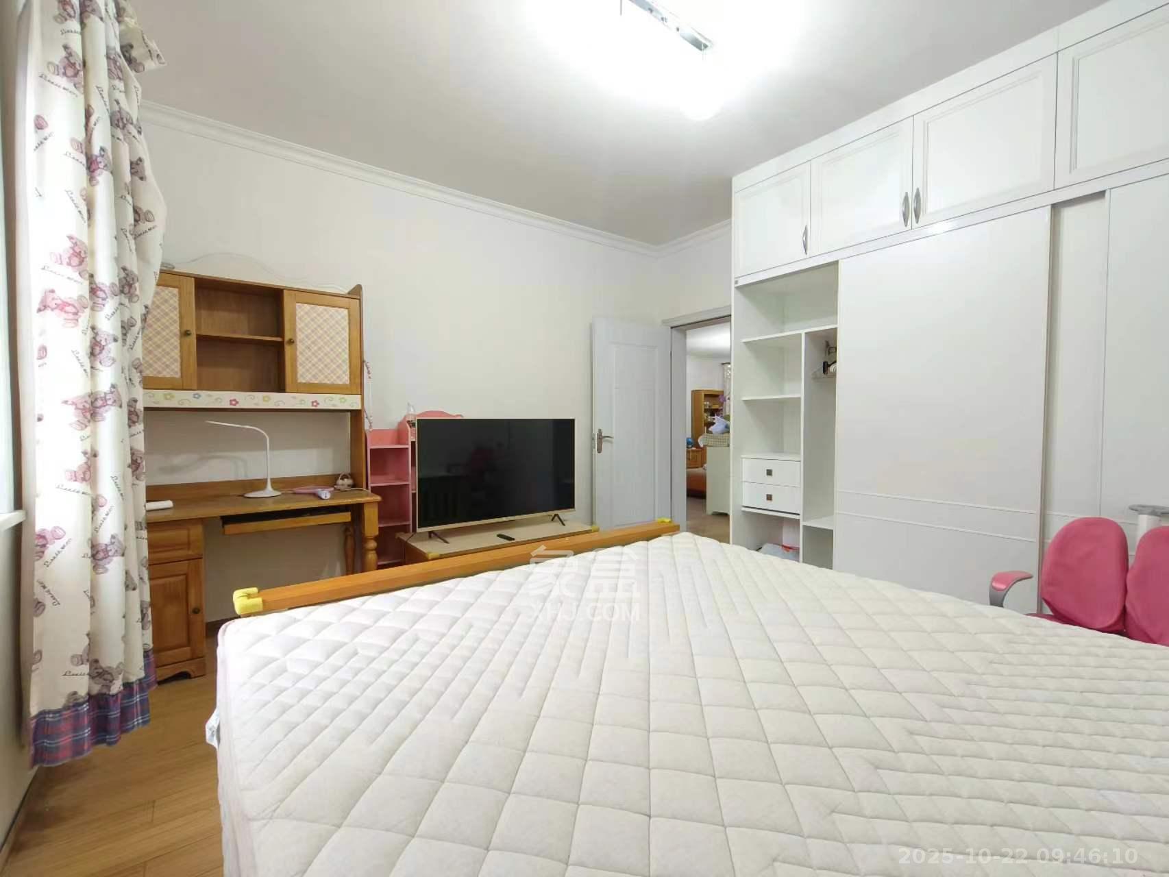 联美品格  4室2厅2卫    3200.0元/月 联美品格  4室2厅2卫    3200.0元/月室内图