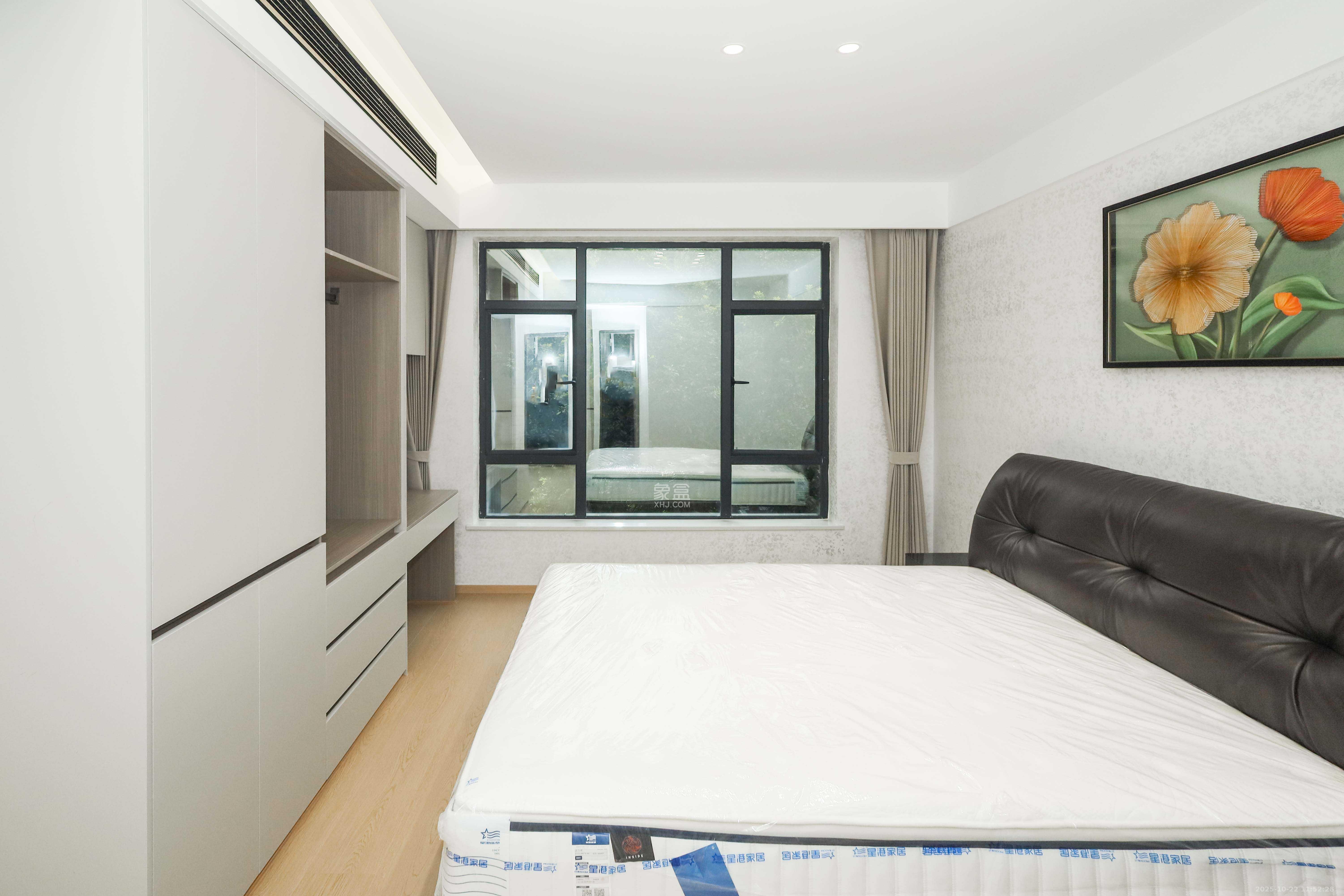 天元涉外景园C区  3室2厅2卫    105.8万卧室