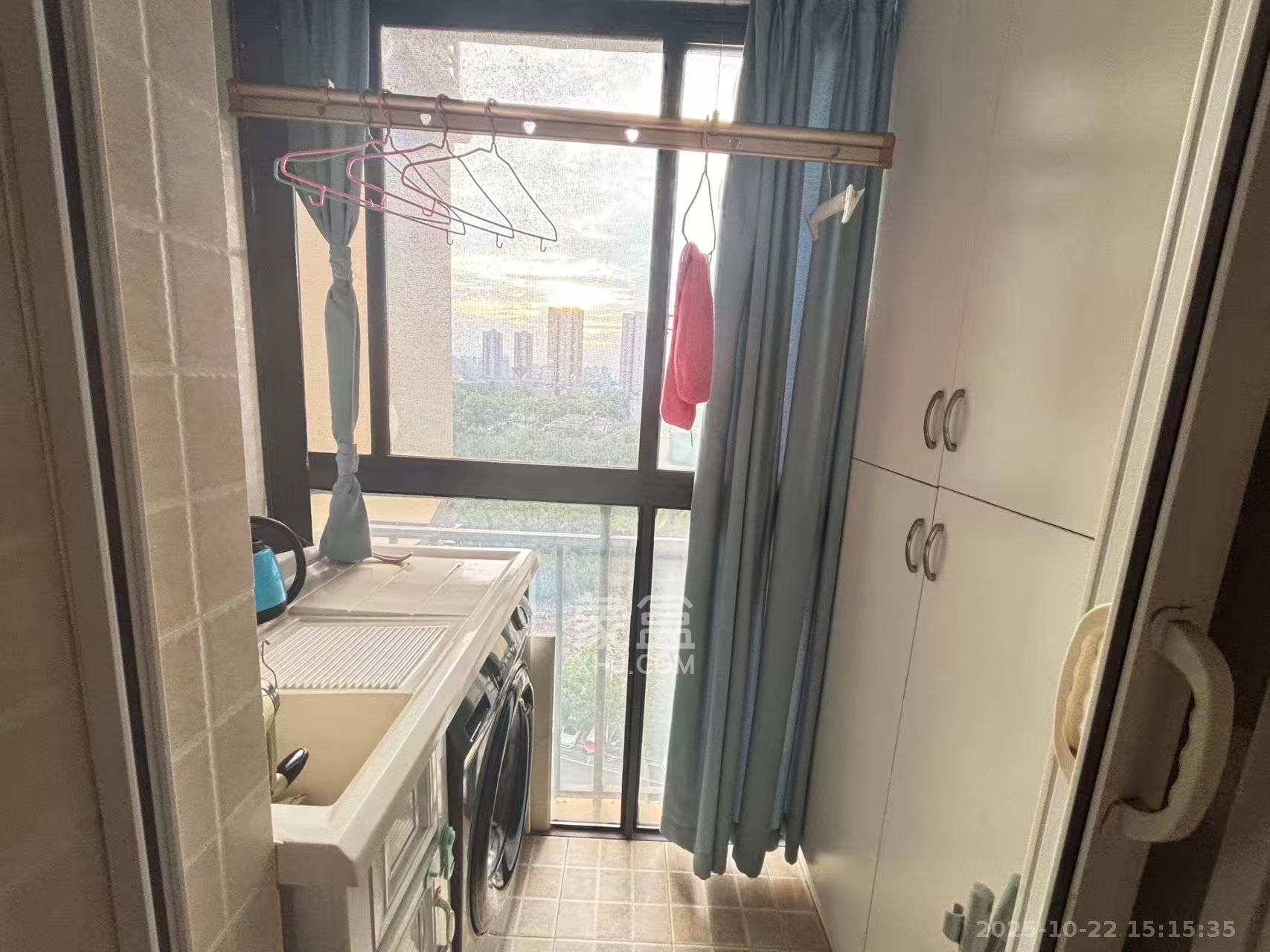 蓝光幸福满庭  2室2厅1卫    2000.0元/月 蓝光幸福满庭  2室2厅1卫    2000.0元/月室内图