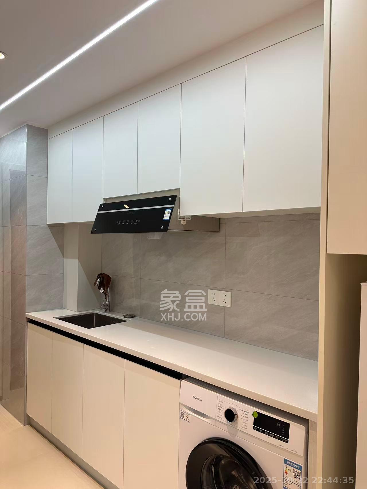 华润置地中心  1室1厅1卫    2200.0元/月 华润置地中心  1室1厅1卫    2200.0元/月室内图