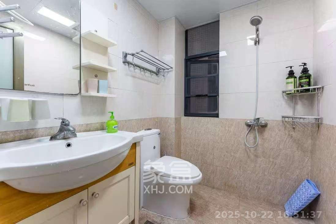 五一大道202(中环壹世界)  3室1厅1卫    3000.0元/月 五一大道202(中环壹世界)  3室1厅1卫    3000.0元/月室内图