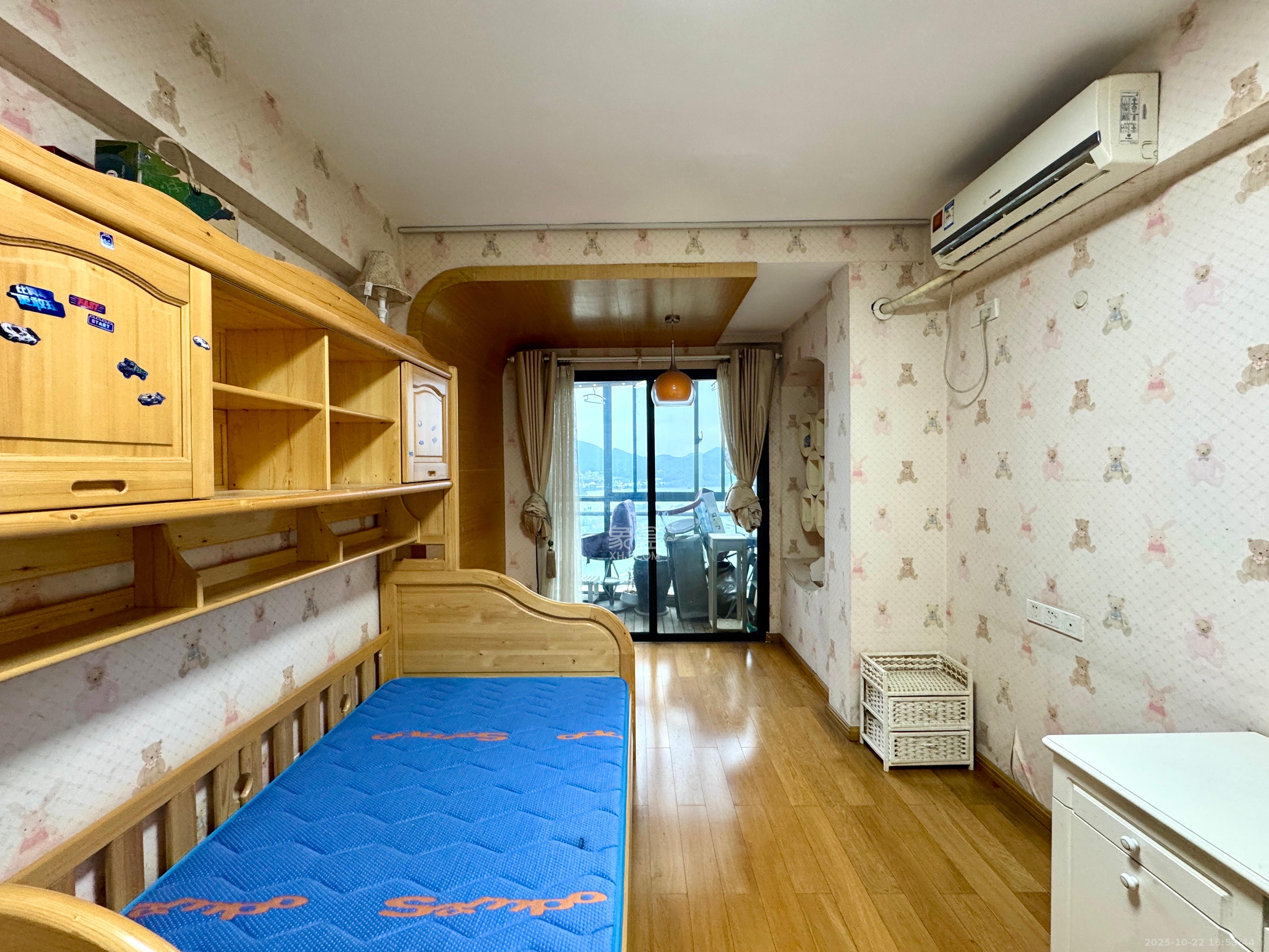 西山汇景一、二期  4室2厅2卫    4800.0元/月 西山汇景一、二期  4室2厅2卫    4800.0元/月室内图