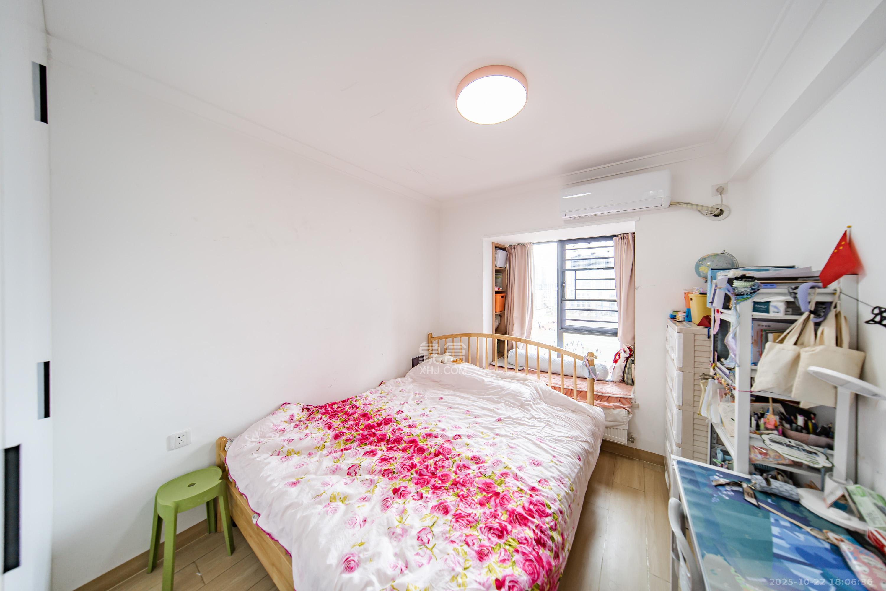 深业鹭栖府 4室2厅2卫 228.0万 深业鹭栖府 4室2厅2卫 228.0万卧室