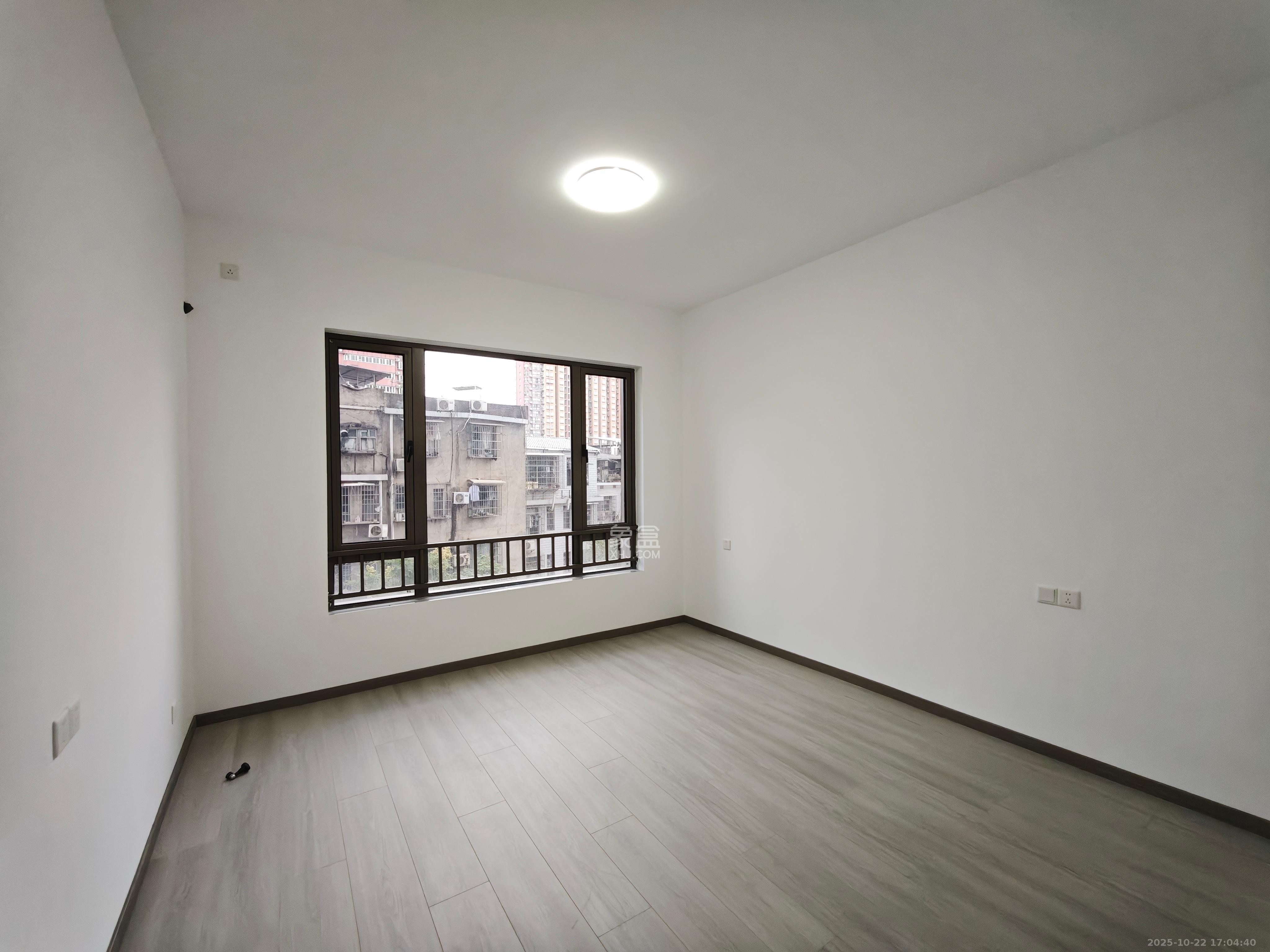 长沙檀府  4室2厅2卫    8000.0元/月室内图