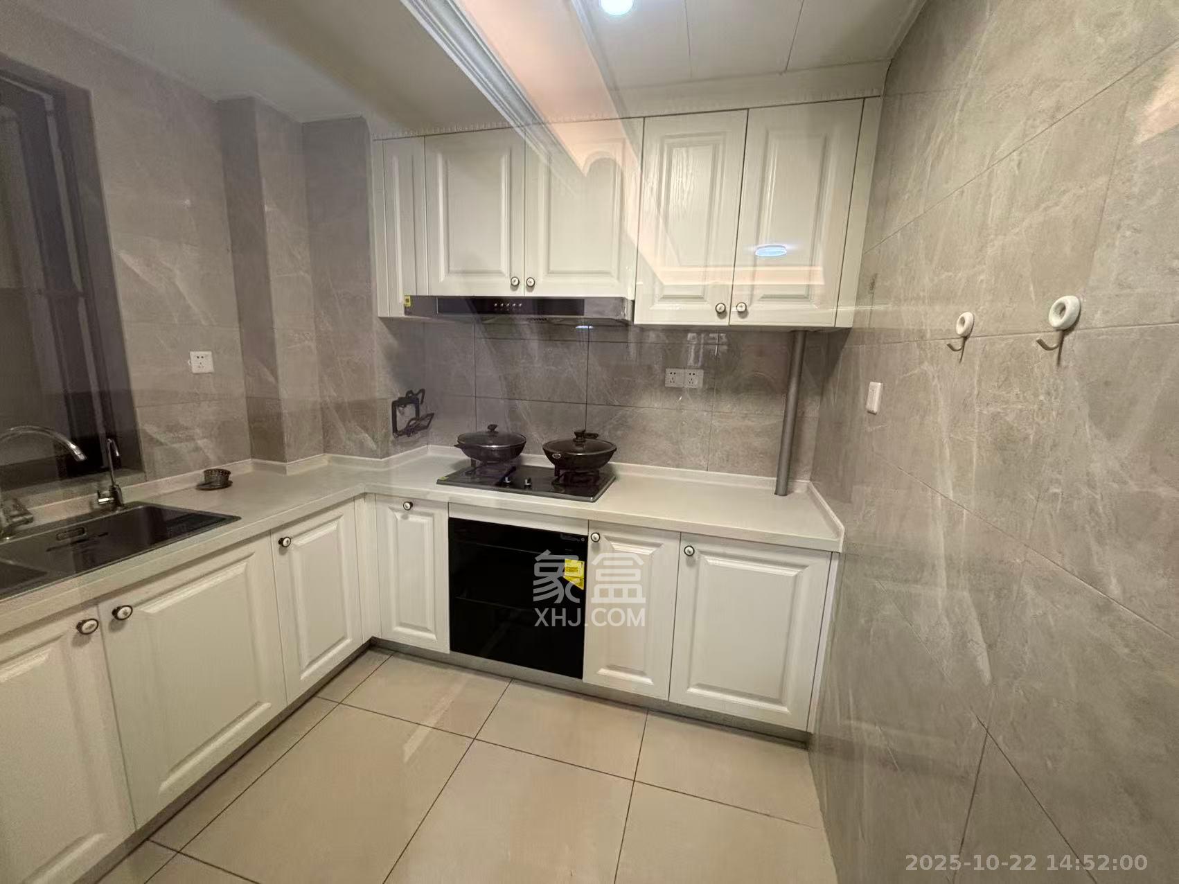 中海珑悦府  3室1厅1卫    2800.0元/月 中海珑悦府  3室1厅1卫    2800.0元/月室内图