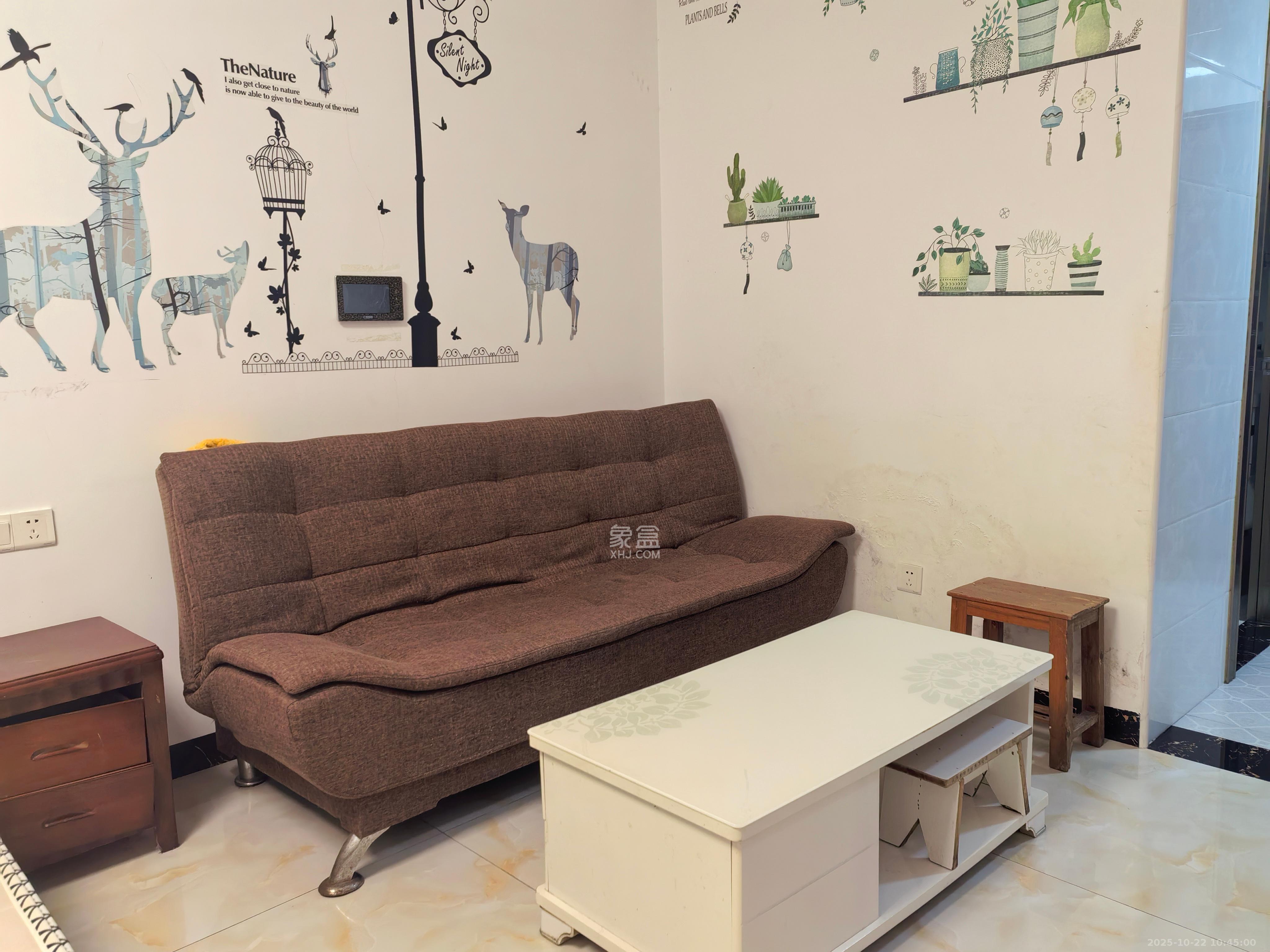 润和紫郡一期  1室1厅1卫    1100.0元/月室内图