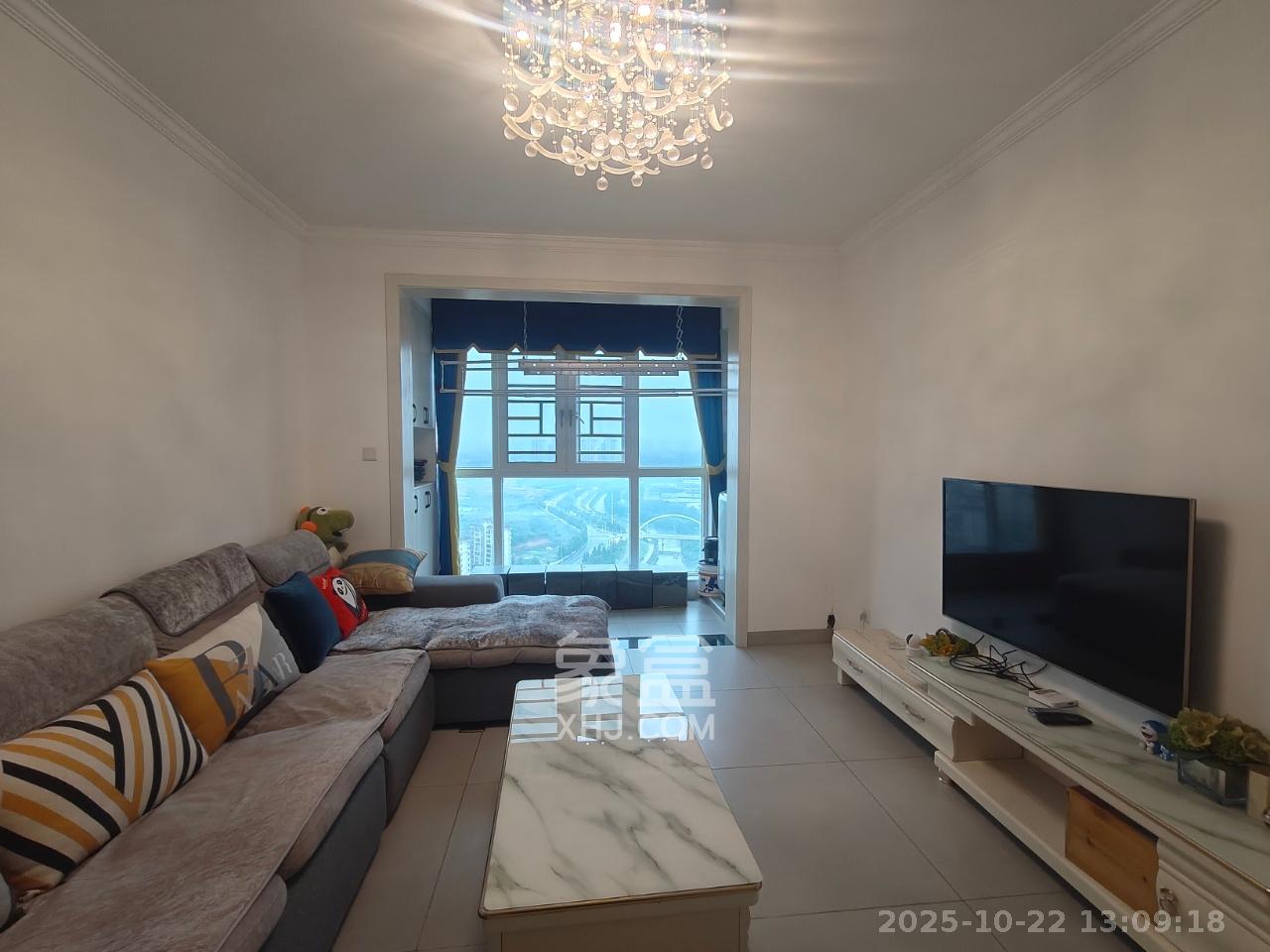 绿地香树花城  3室2厅1卫    1500.0元/月