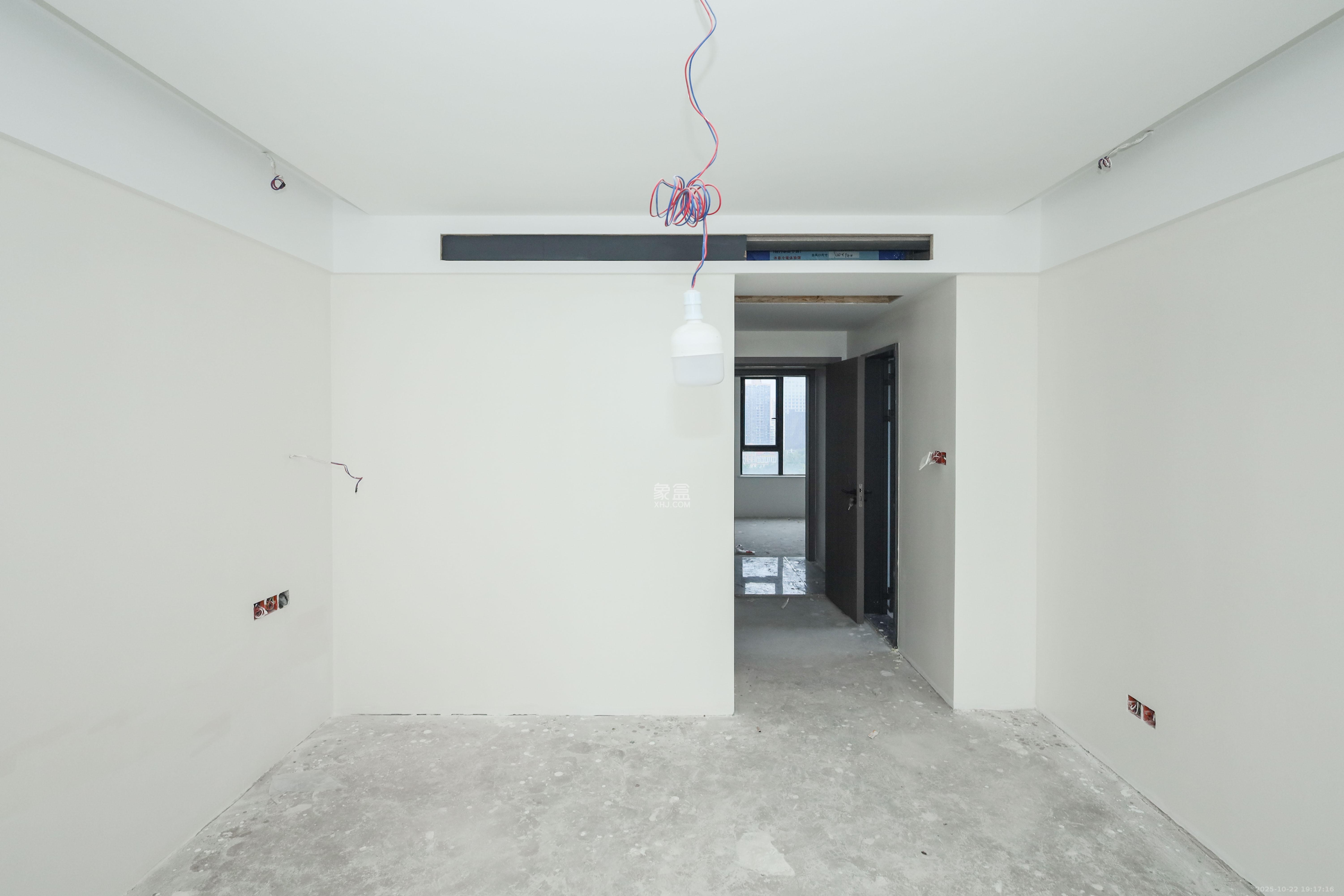 惠天然梅岭国际  5室2厅1卫    240.0万卧室