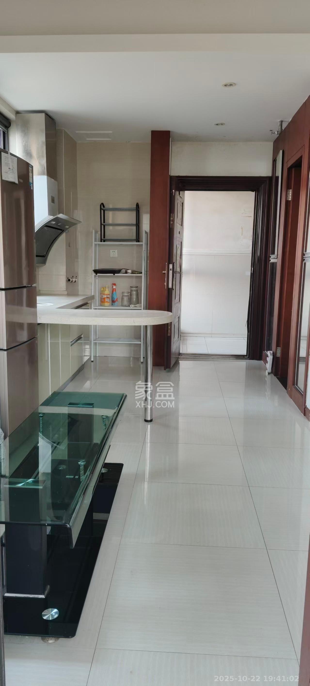 听香水榭 1室1厅1卫 1600.0元/月 听香水榭 1室1厅1卫 1600.0元/月室内图