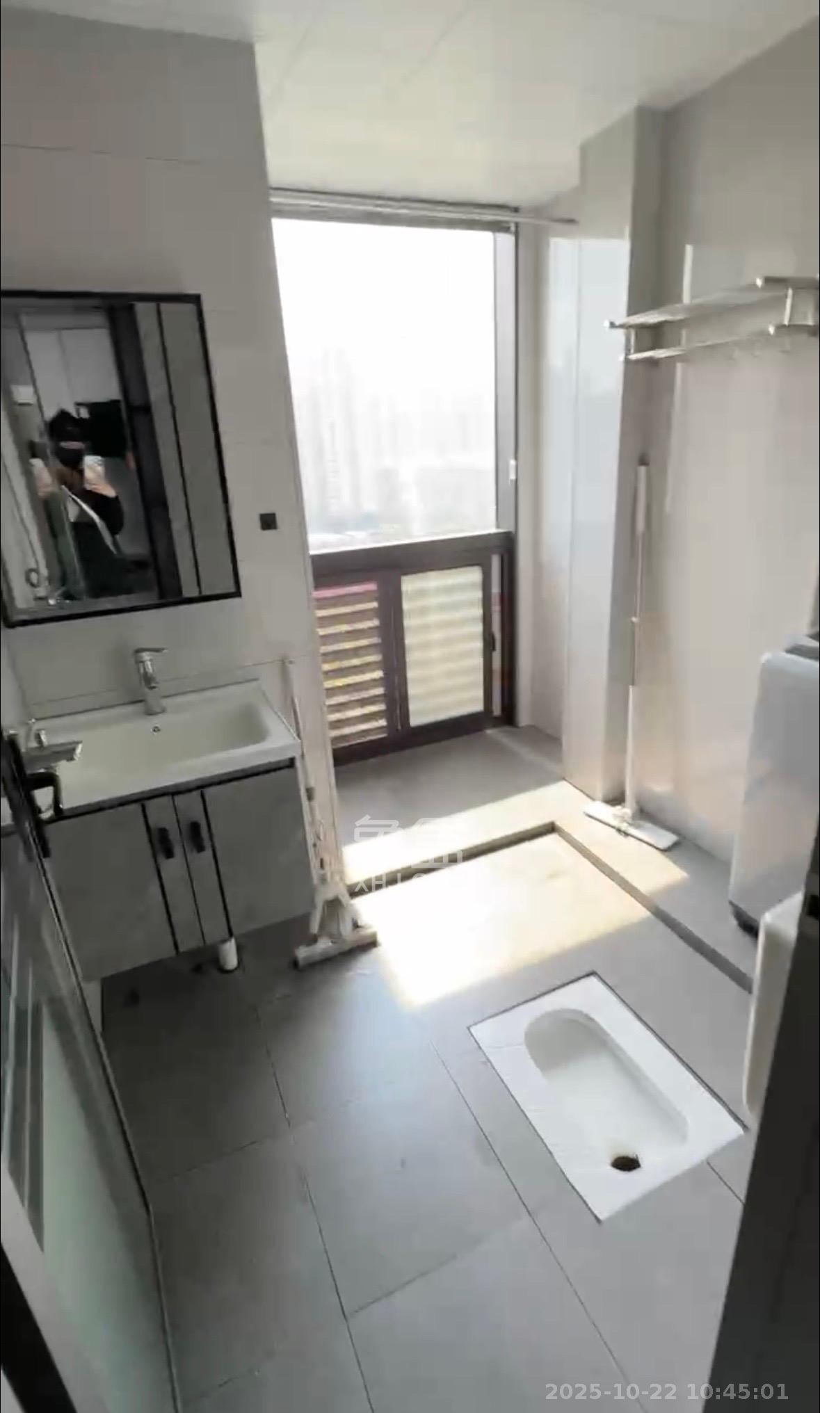 润和国际广场  1室1厅1卫    1800.0元/月室内图