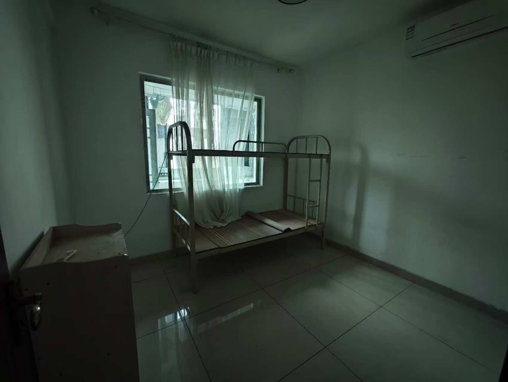 富豪大厦(富豪花园)  2室1厅1卫    2300.0元/月室内图