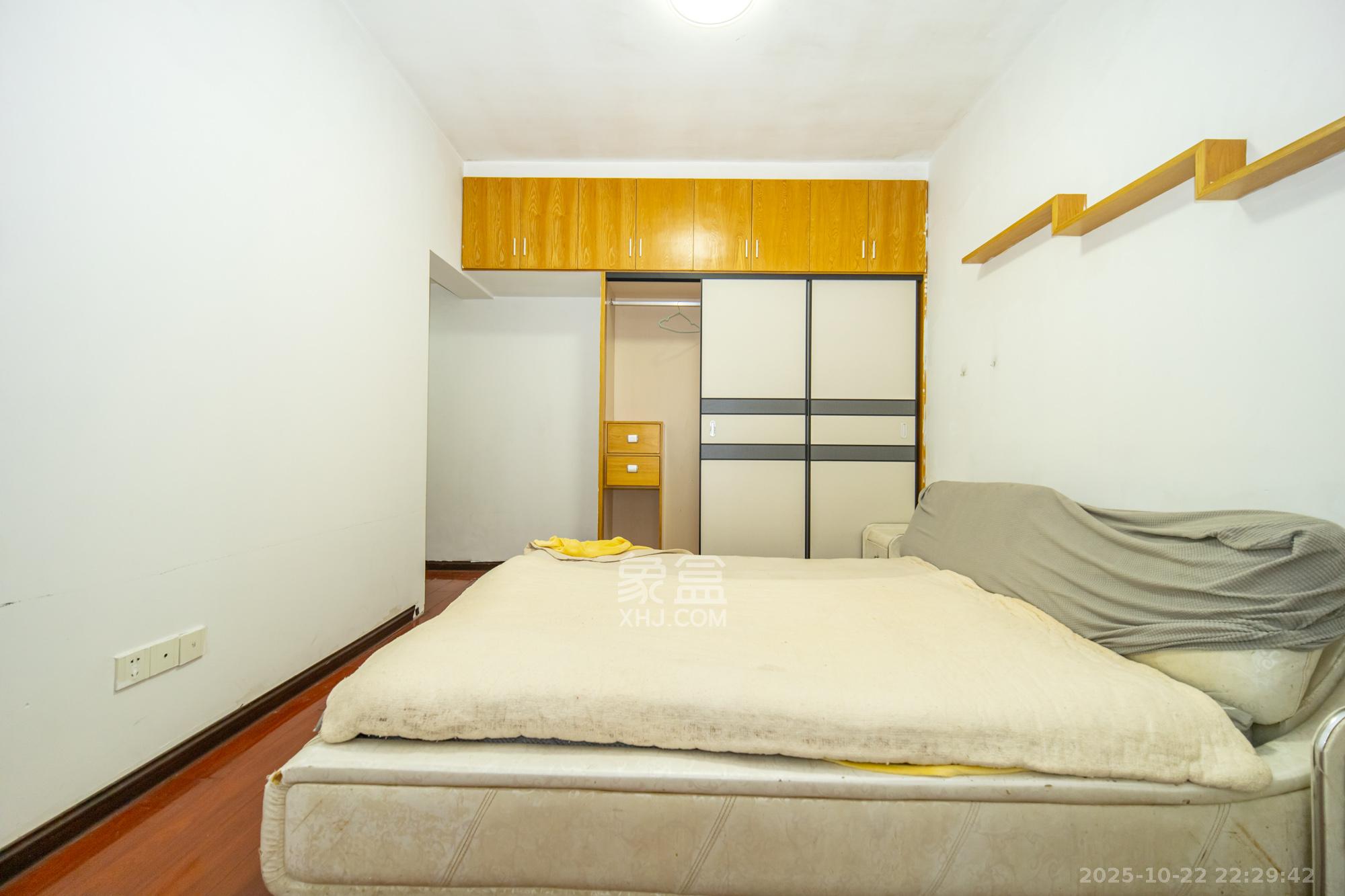 楚天世纪城东苑 2室2厅1卫 49.8万 楚天世纪城东苑 2室2厅1卫 49.8万卧室