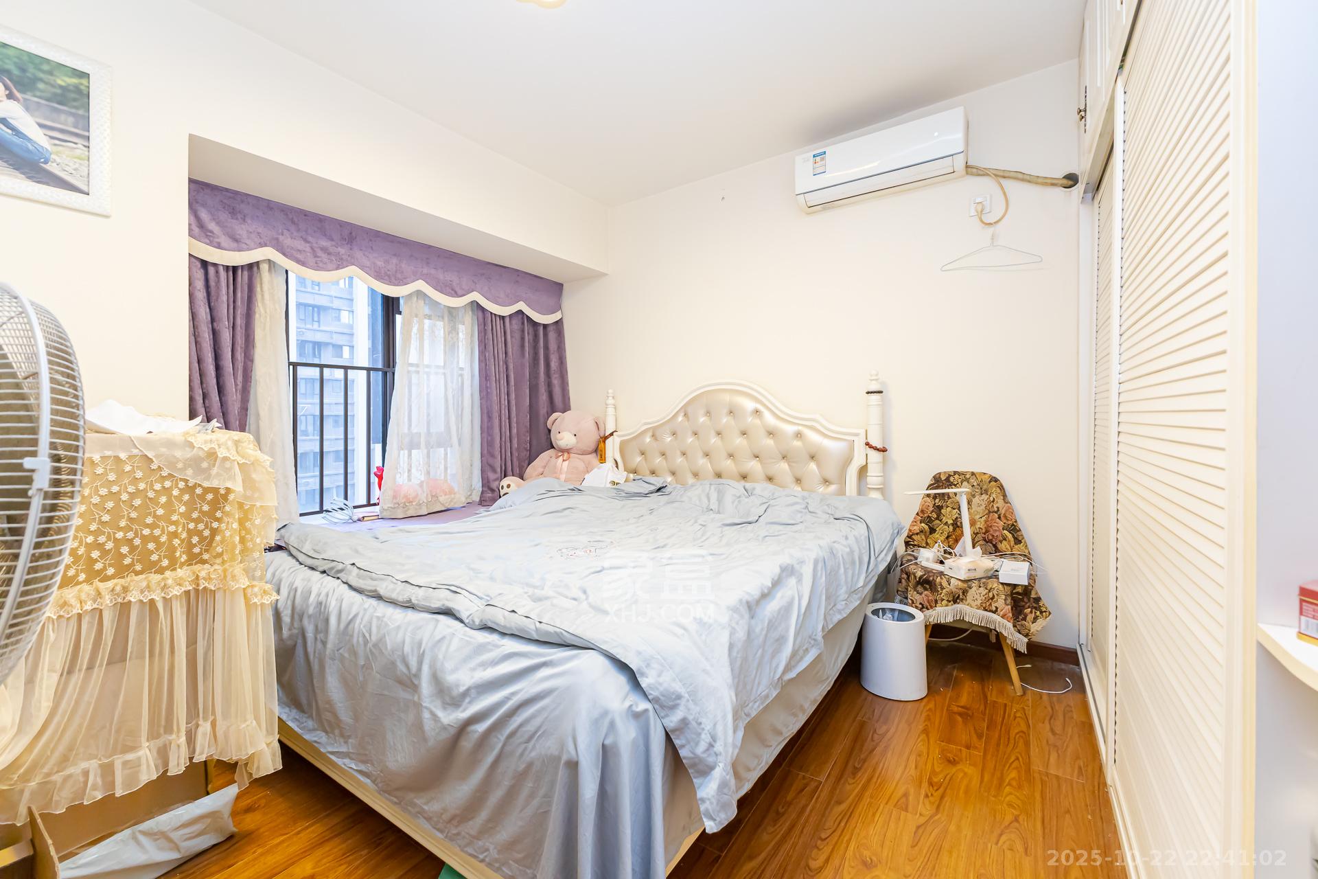 时代倾城二期  2室2厅1卫    56.0万卧室