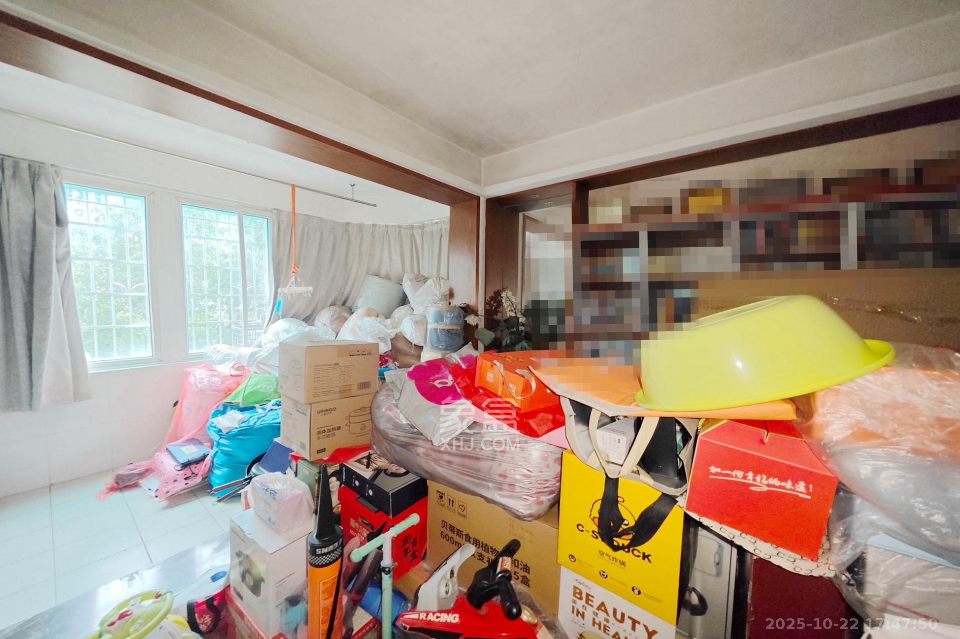 鑫天佳园 3室2厅2卫 105.0万 鑫天佳园 3室2厅2卫 105.0万卧室