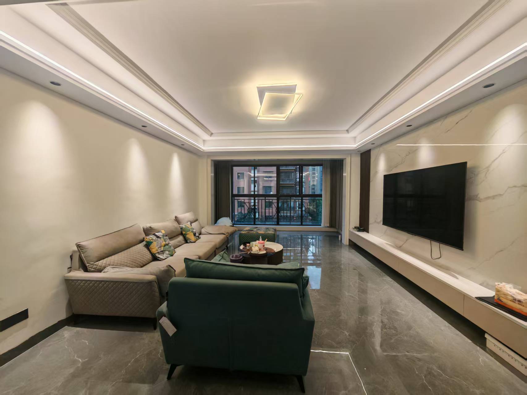 滨江花园  3室2厅2卫    65.0万