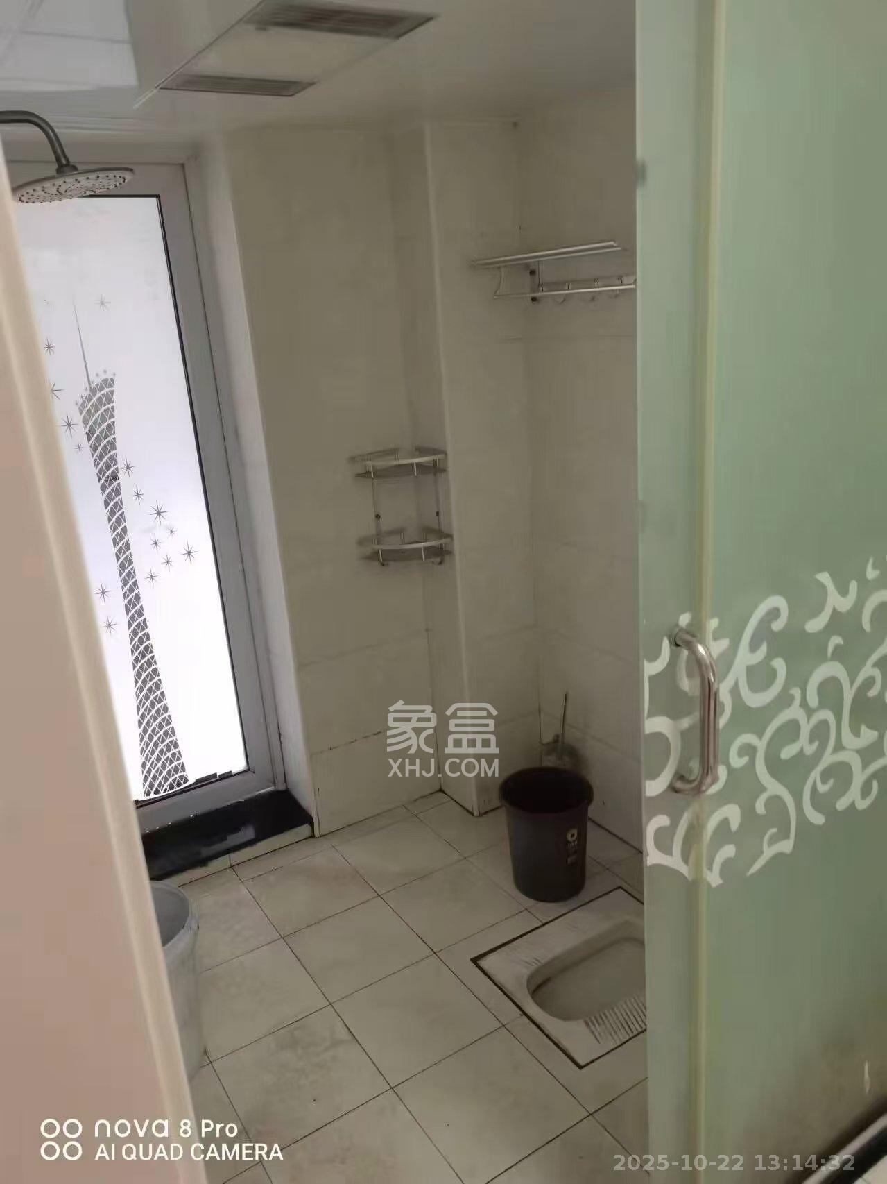 潇湘奥林匹克花园  3室2厅1卫    2800.0元/月 潇湘奥林匹克花园  3室2厅1卫    2800.0元/月室内图