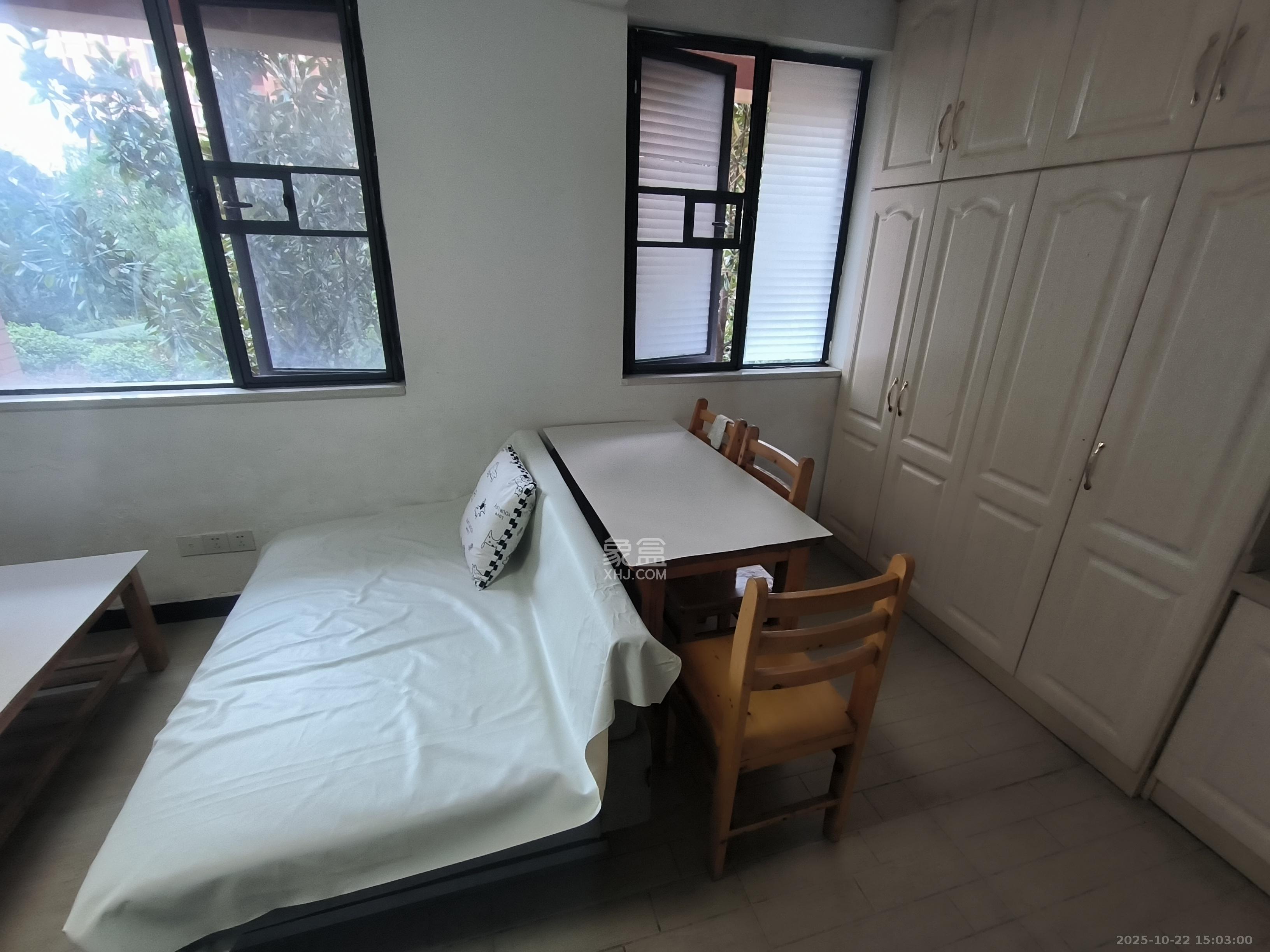 华雅林语苑  1室1厅1卫    1400.0元/月 华雅林语苑  1室1厅1卫    1400.0元/月室内图