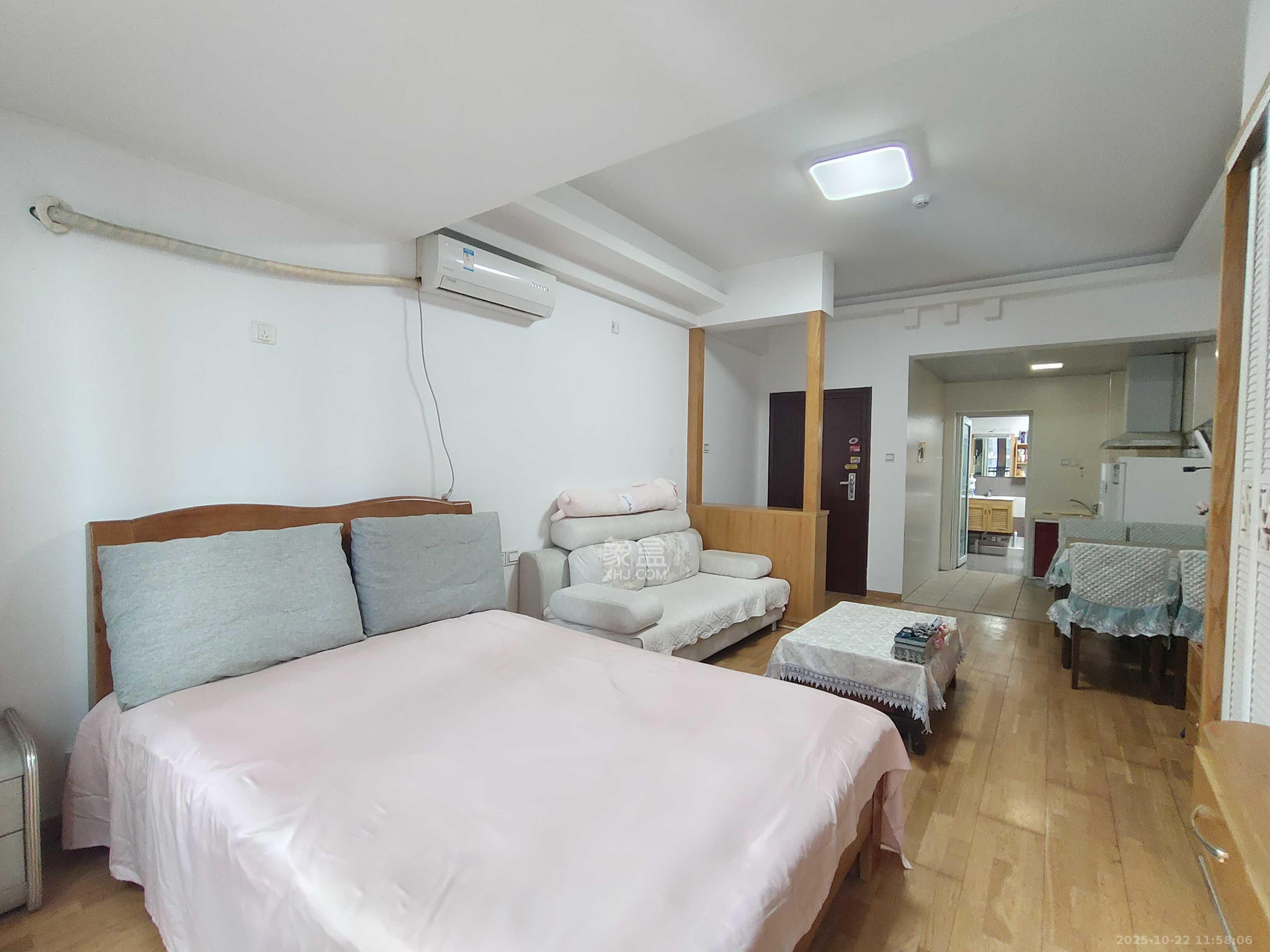 融圣国际 1室1厅1卫 1800.0元/月 融圣国际 1室1厅1卫 1800.0元/月室内图