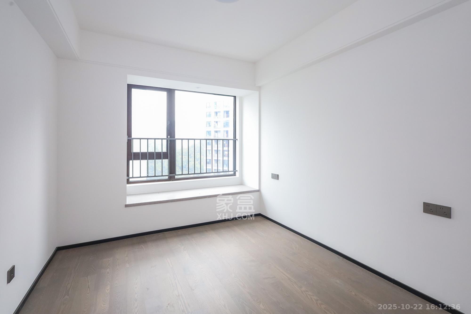 万科森林公园  4室2厅2卫    228.0万 万科森林公园  4室2厅2卫    228.0万卧室